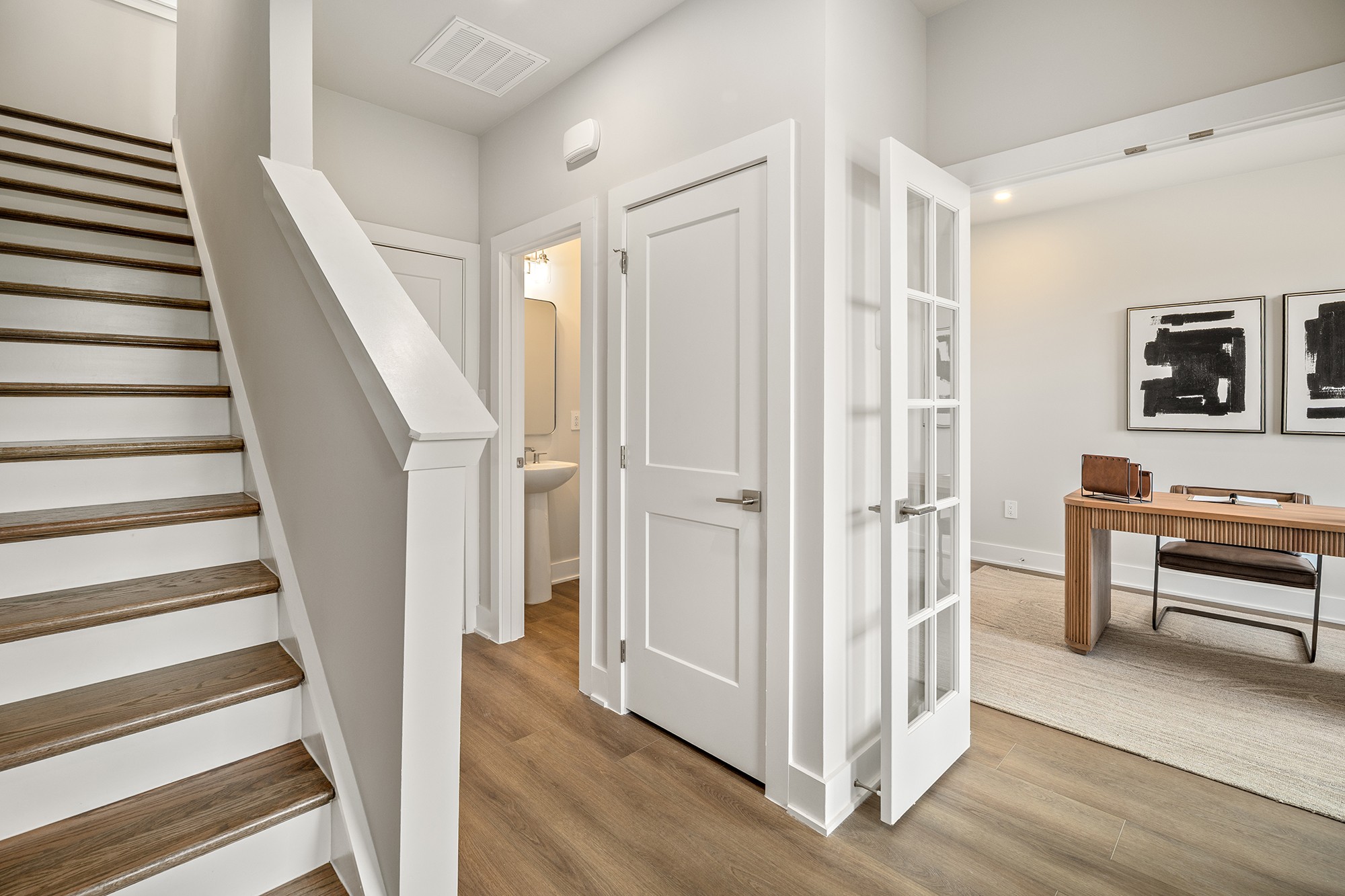 2615 Wilkinson Pike 1302