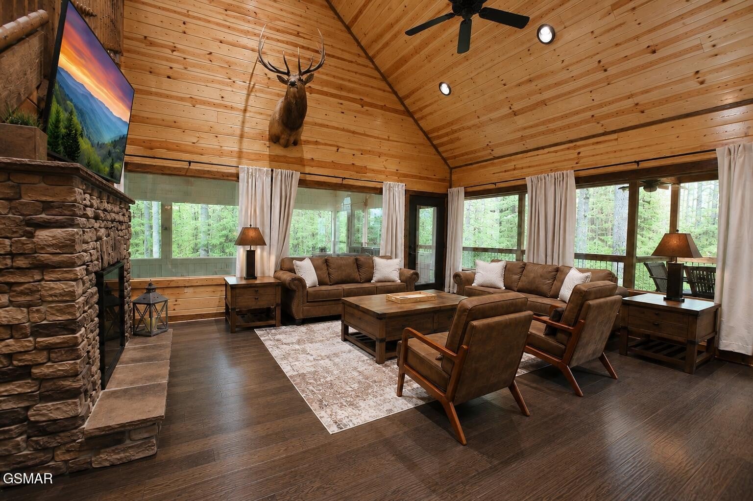 2215 Cub Circle