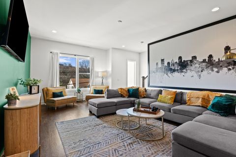 Photo of 510 31st Ave N, Nashville, TN 37209 (MLS # 3073857)