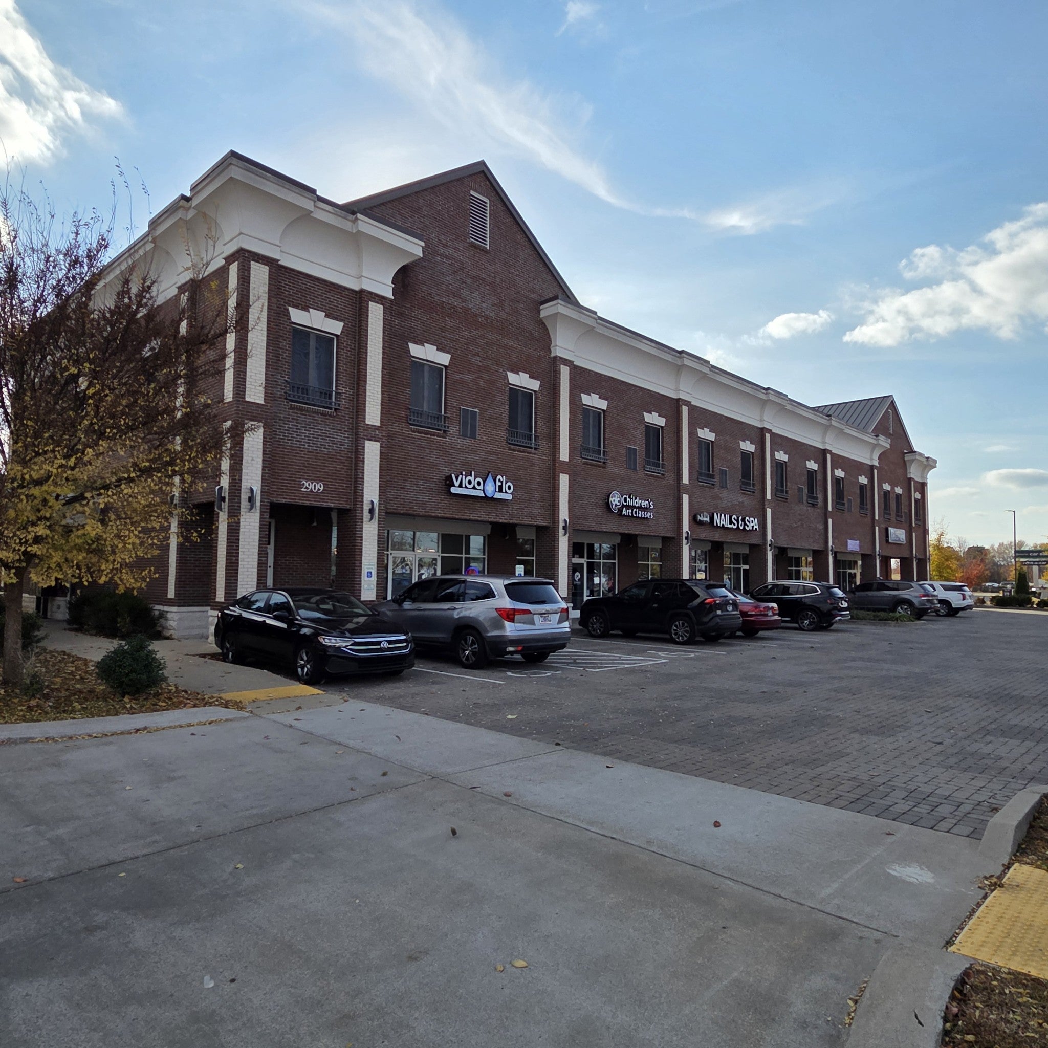 2909 Old Fort Pkwy 1