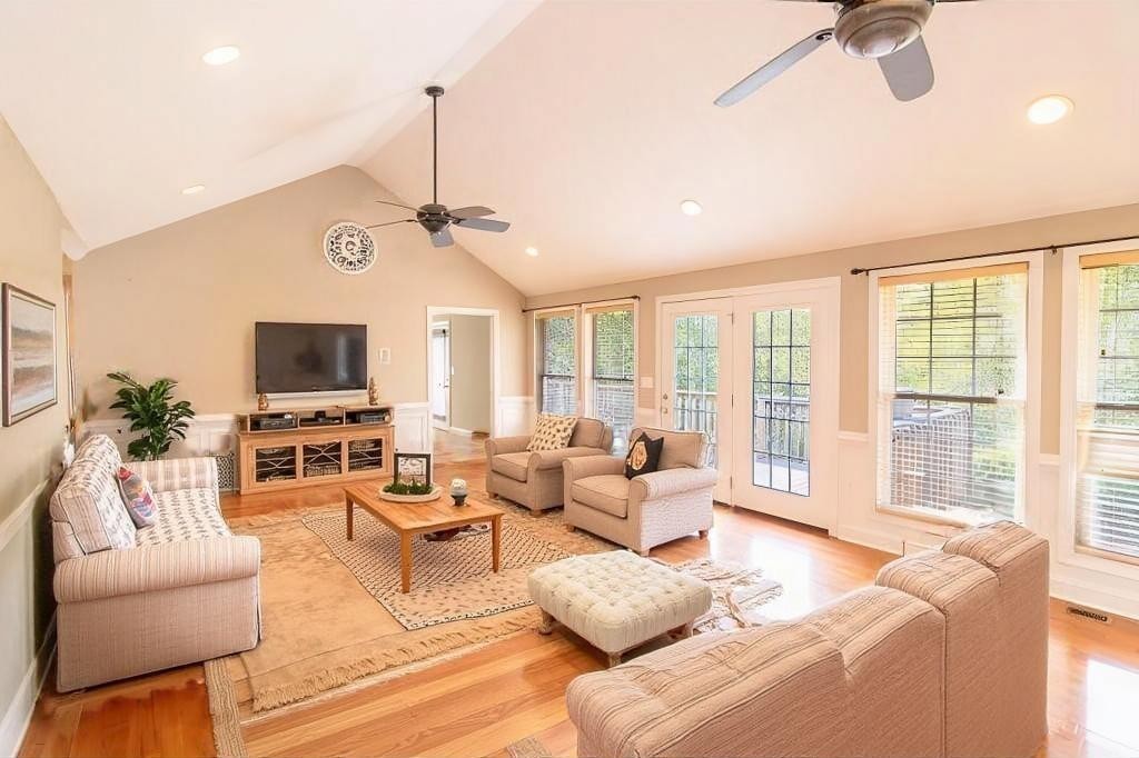 868 Arlington Ridge Rd