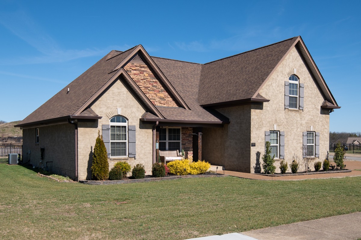 207 Hickory Pointe Dr