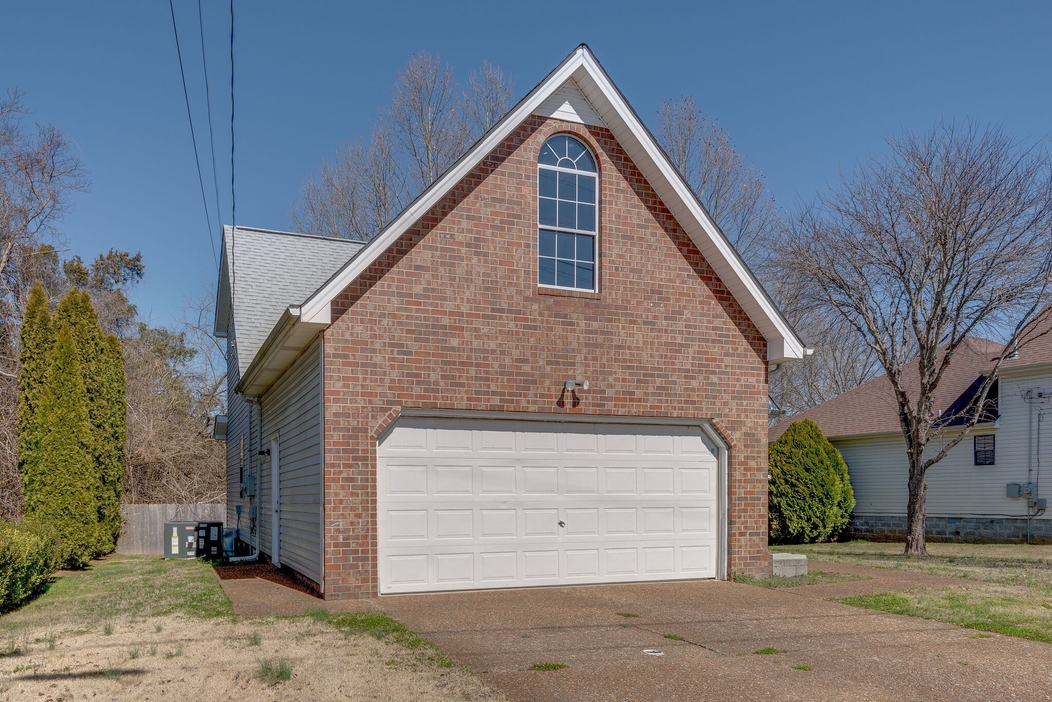 3248 Clapham Rd