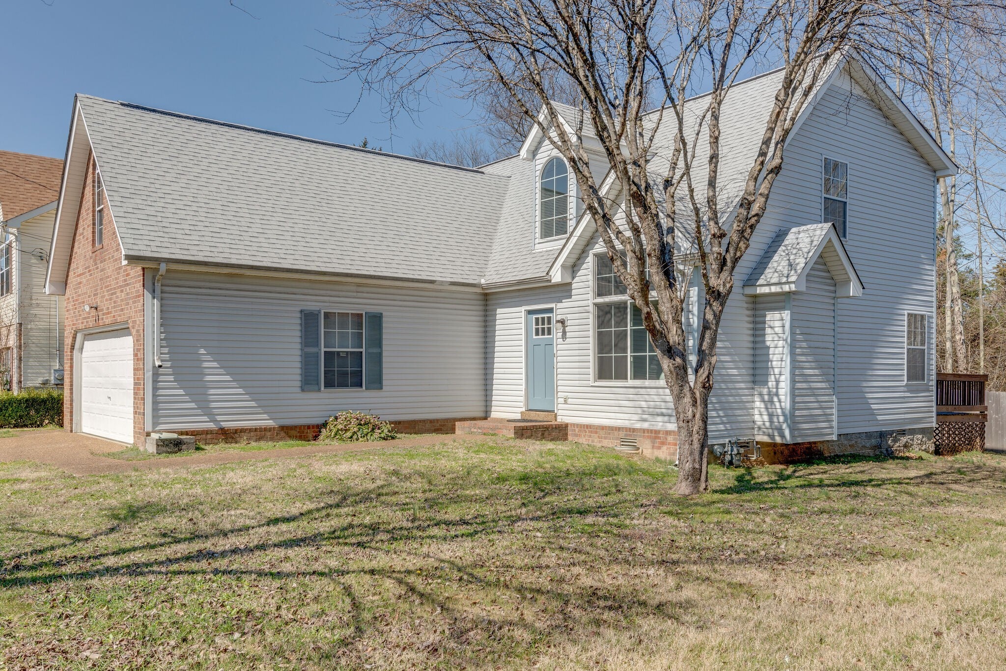 3248 Clapham Rd