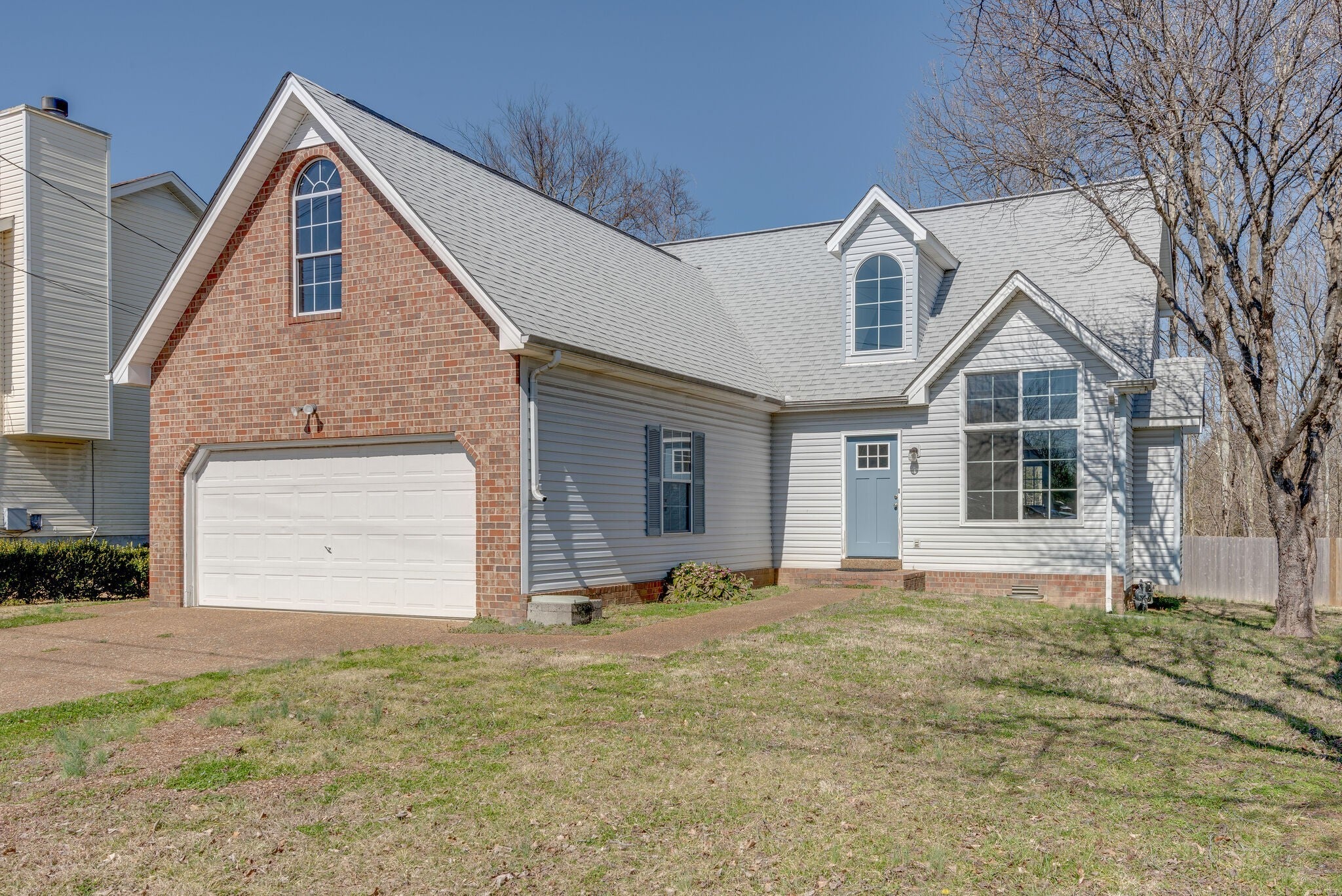 3248 Clapham Rd