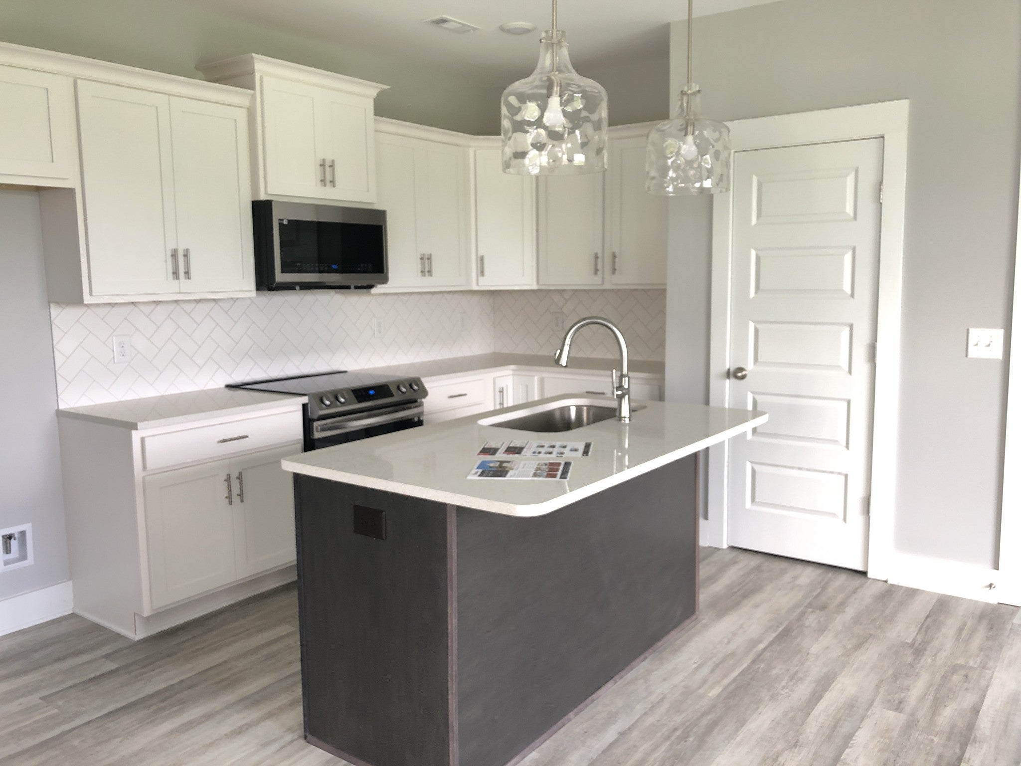 238 Hudson Dr
