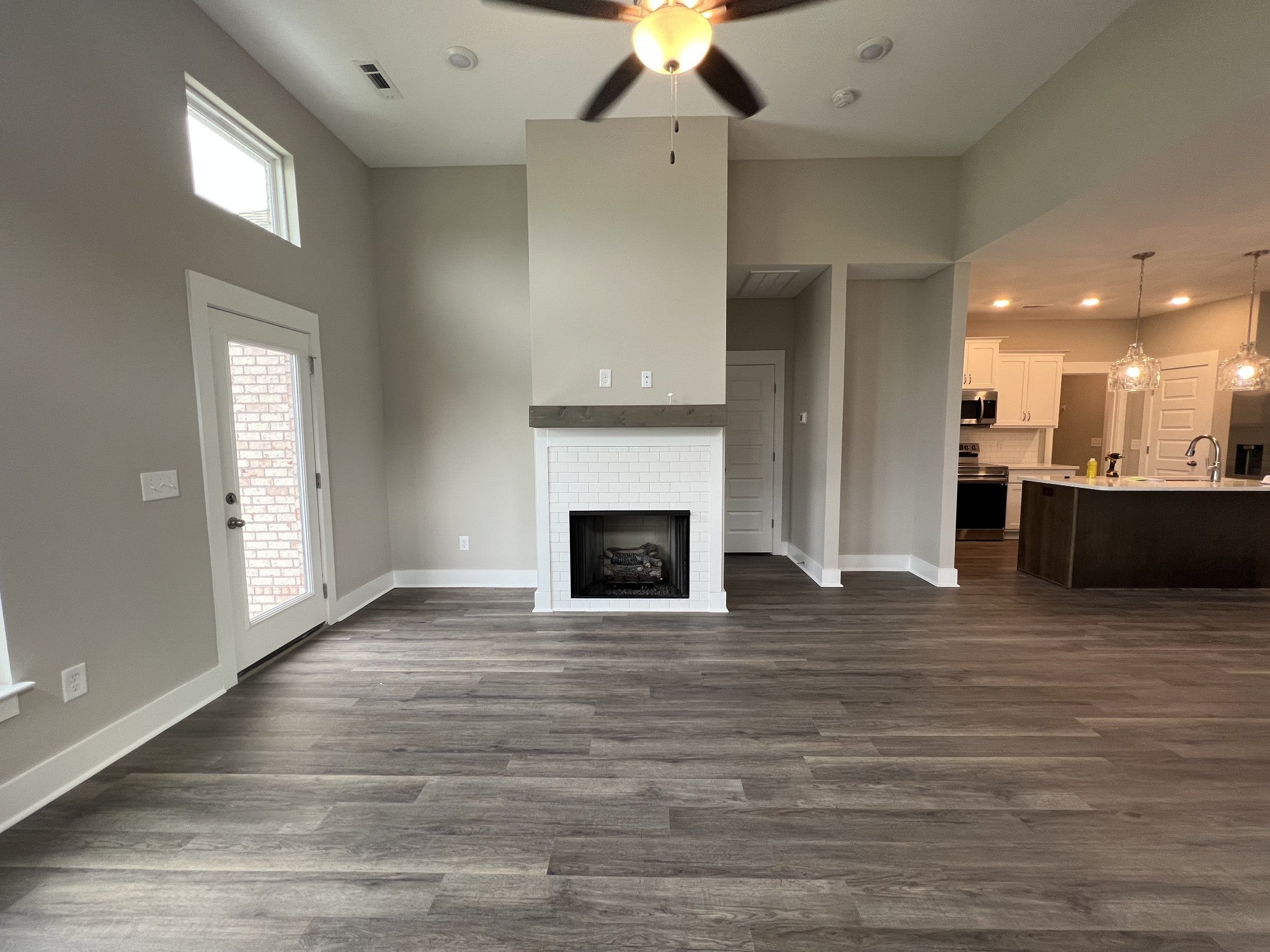 238 Hudson Dr