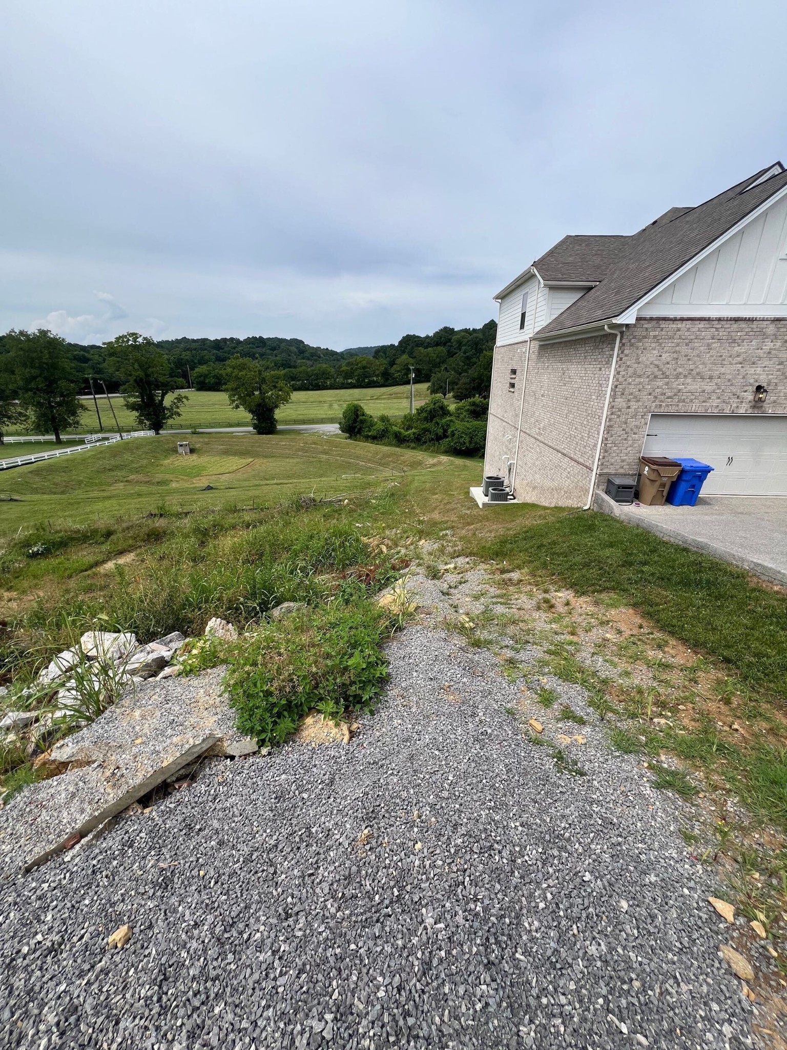 181 Sydney Dr
