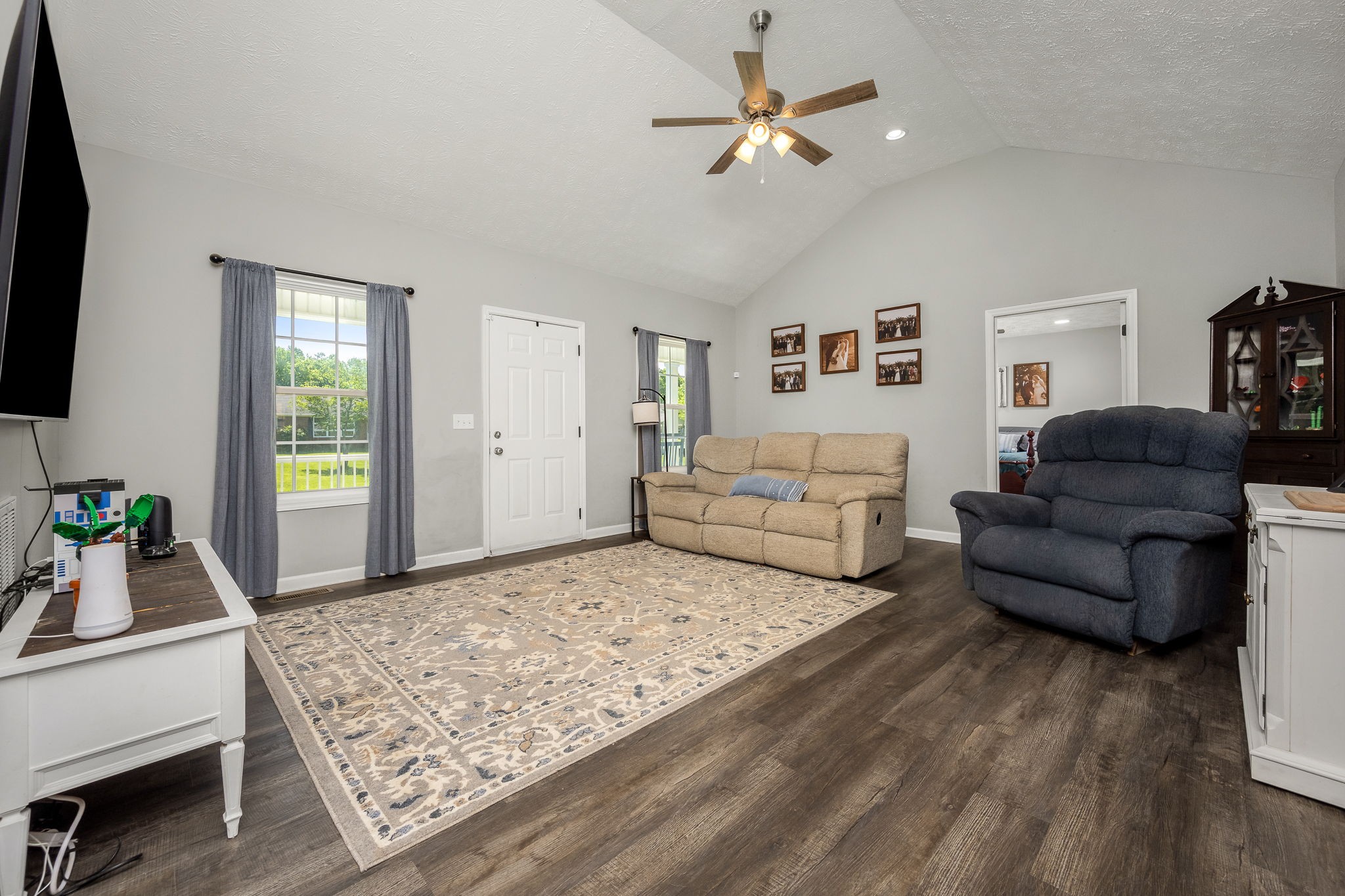 121 Garland Dr