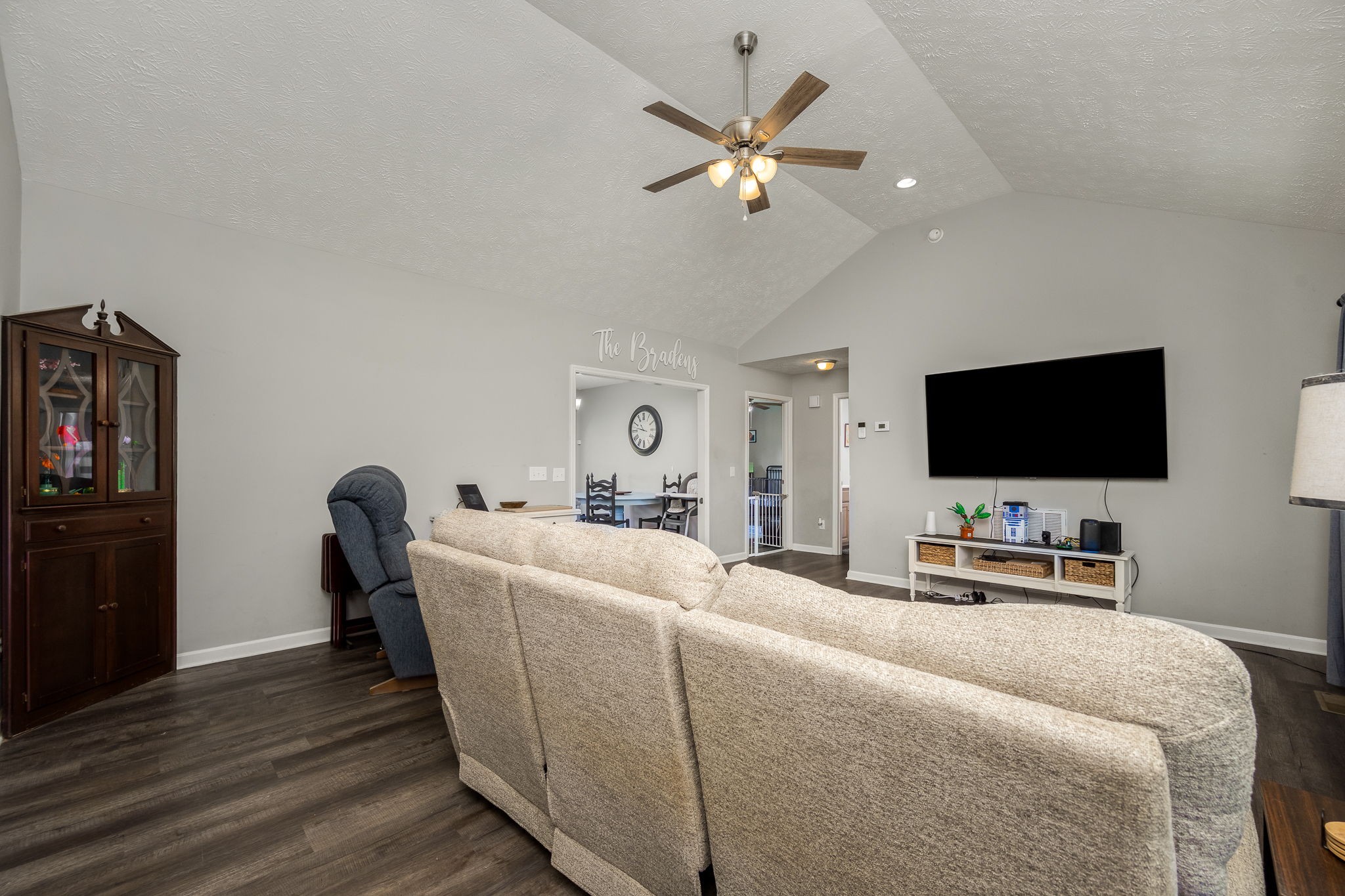 121 Garland Dr