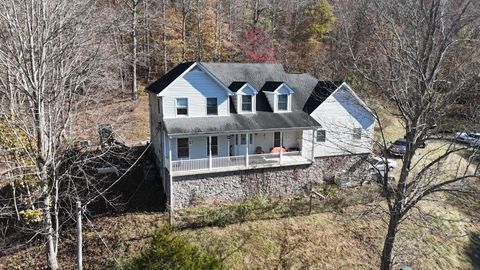 1420 White Hollow Ln Lafayette TN 37083