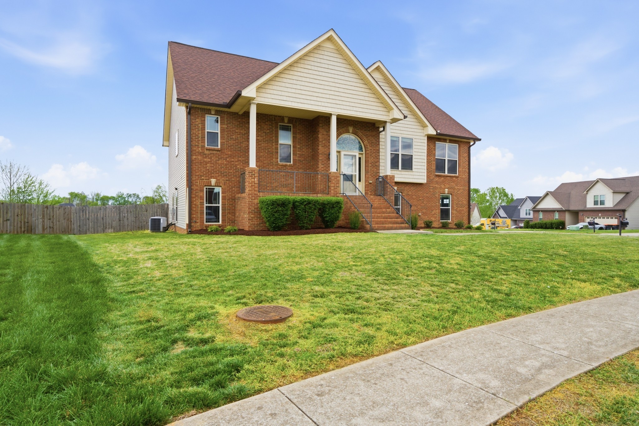 1700 Winterhaven Ct