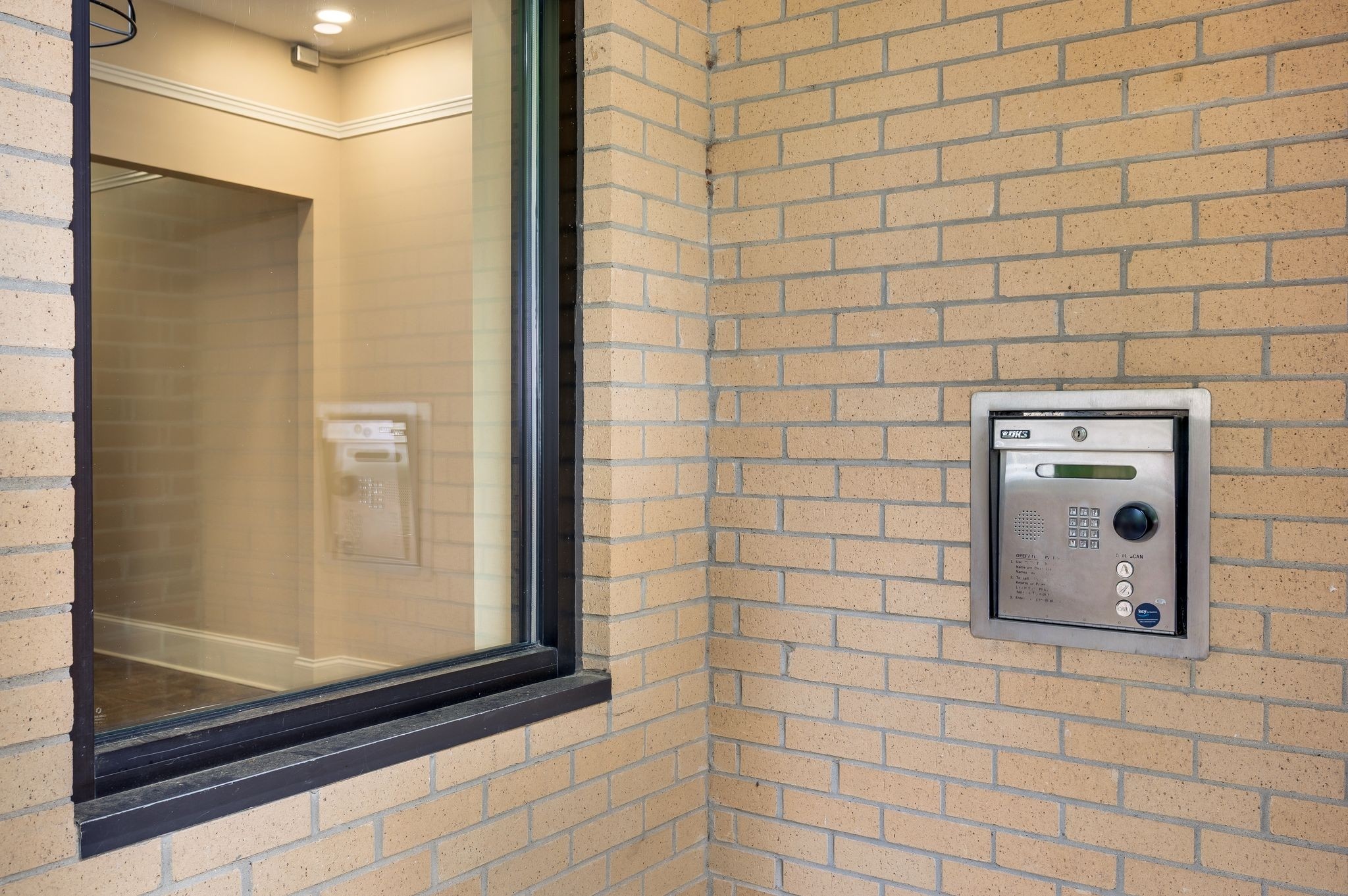 1015 Fatherland St 302