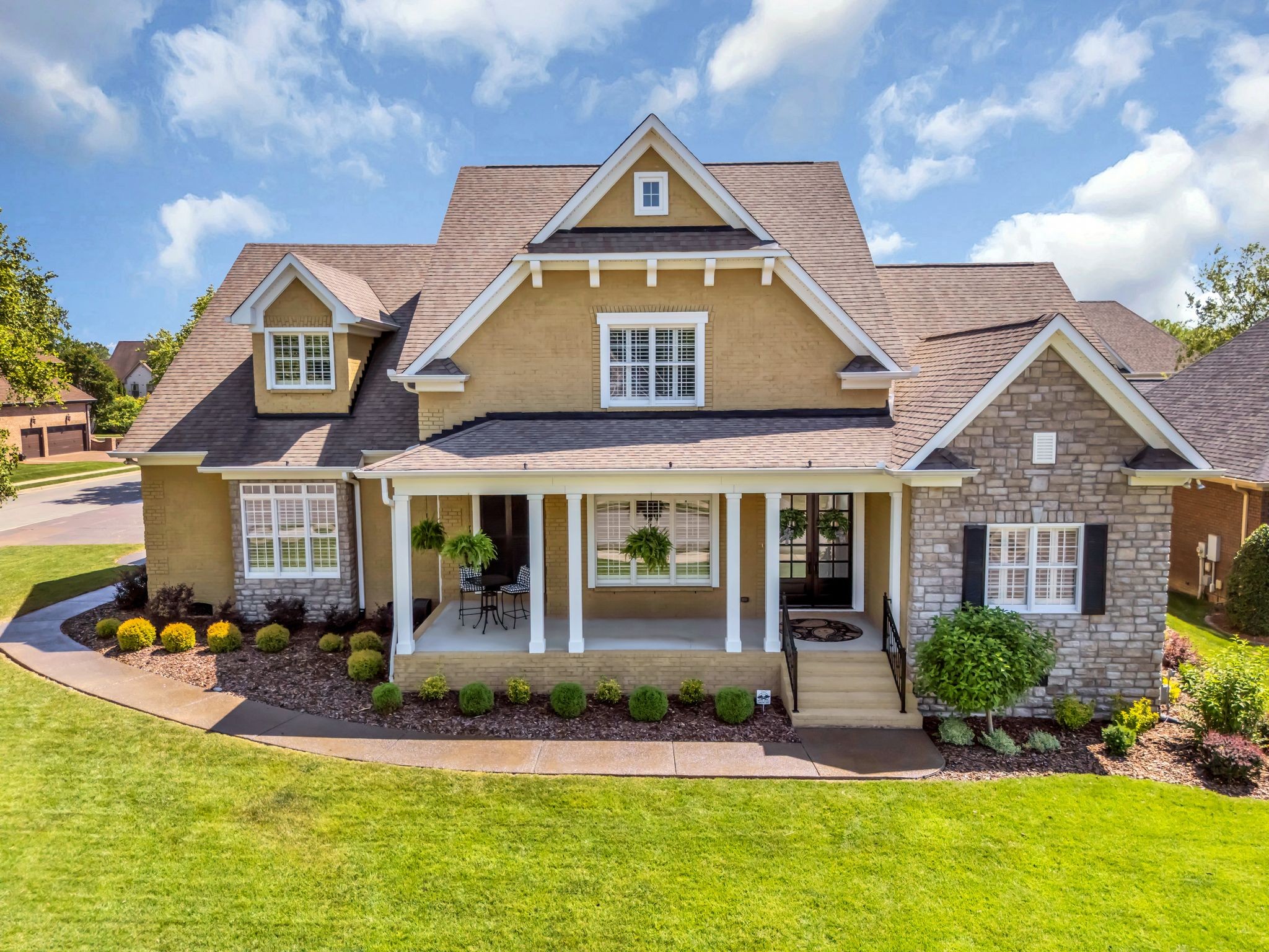 1011 Harlequin Blvd