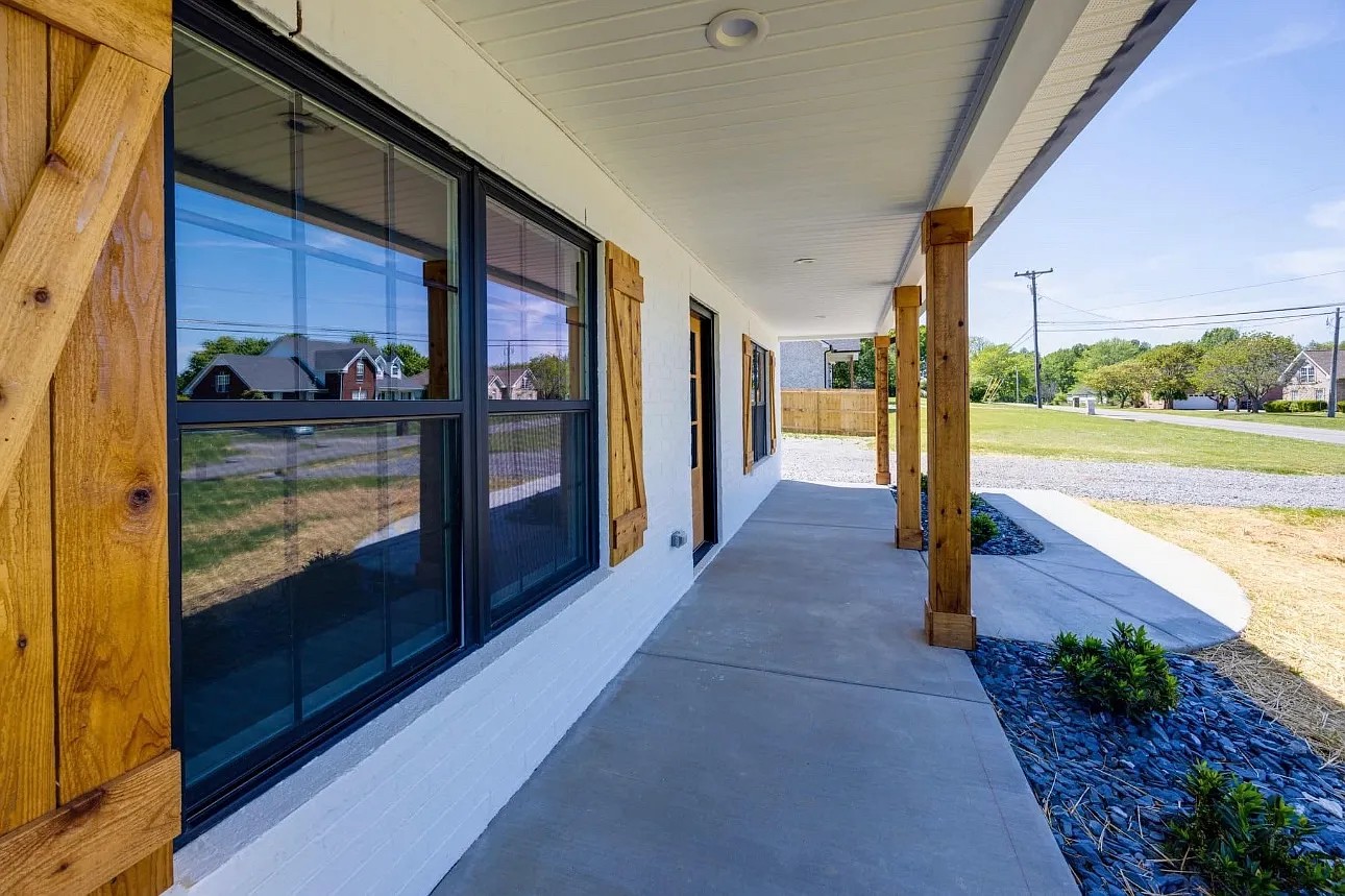 759 N Palmers Chapel Rd