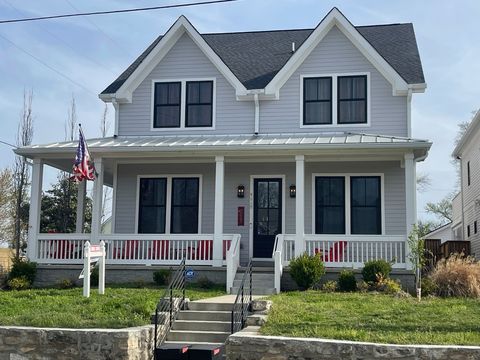 1830 5th Ave N Nashville TN 37208