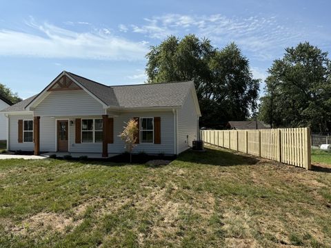 619 Wilson St Greenbrier TN 37073