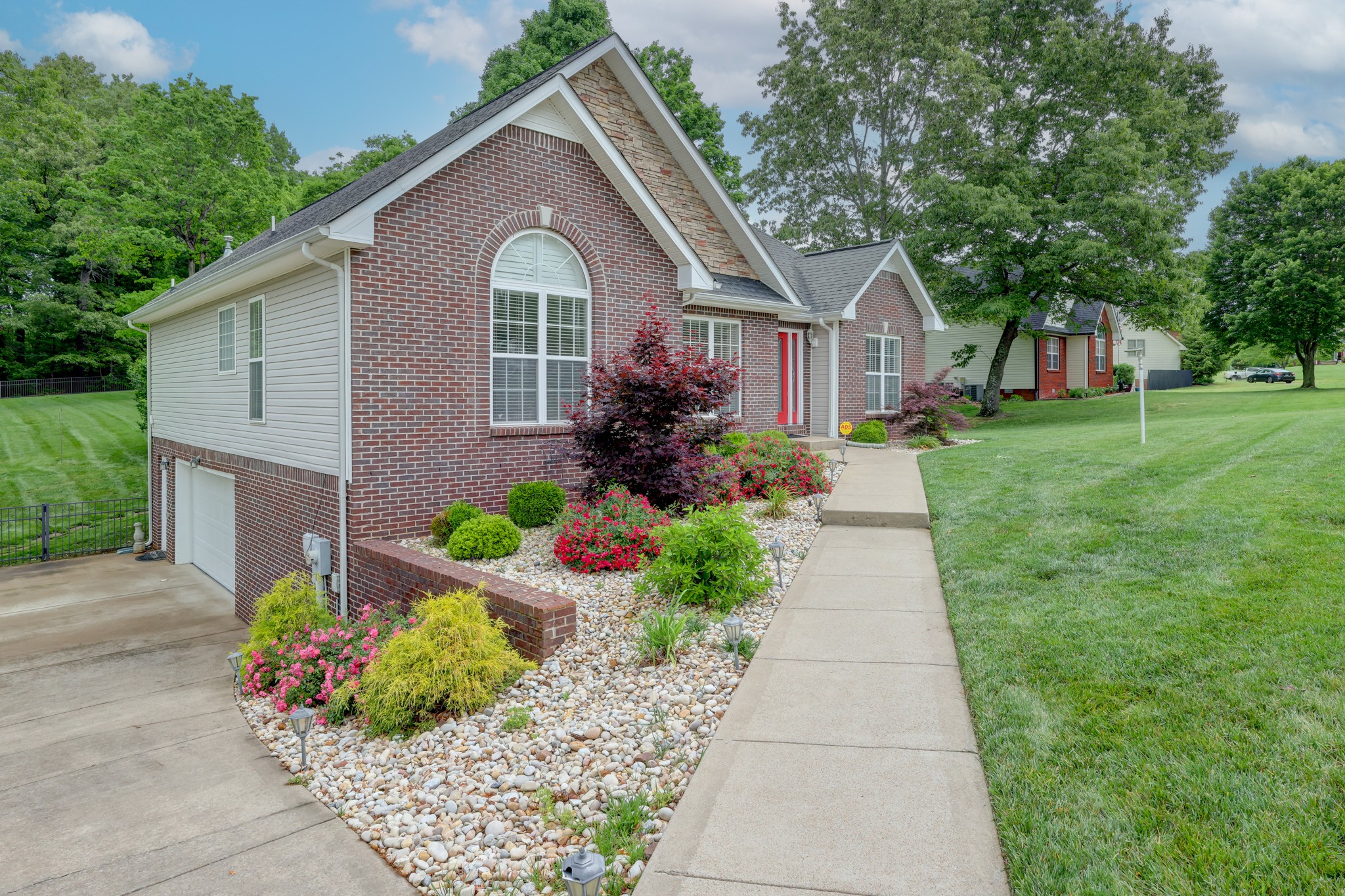 4445 Taylor Hall Ln