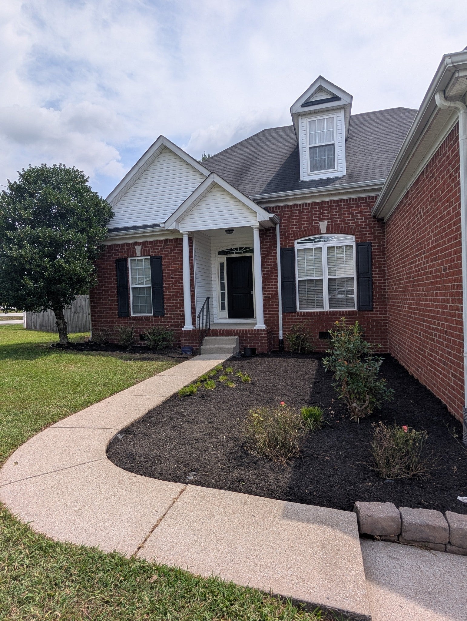 2102 Loudenslager Dr