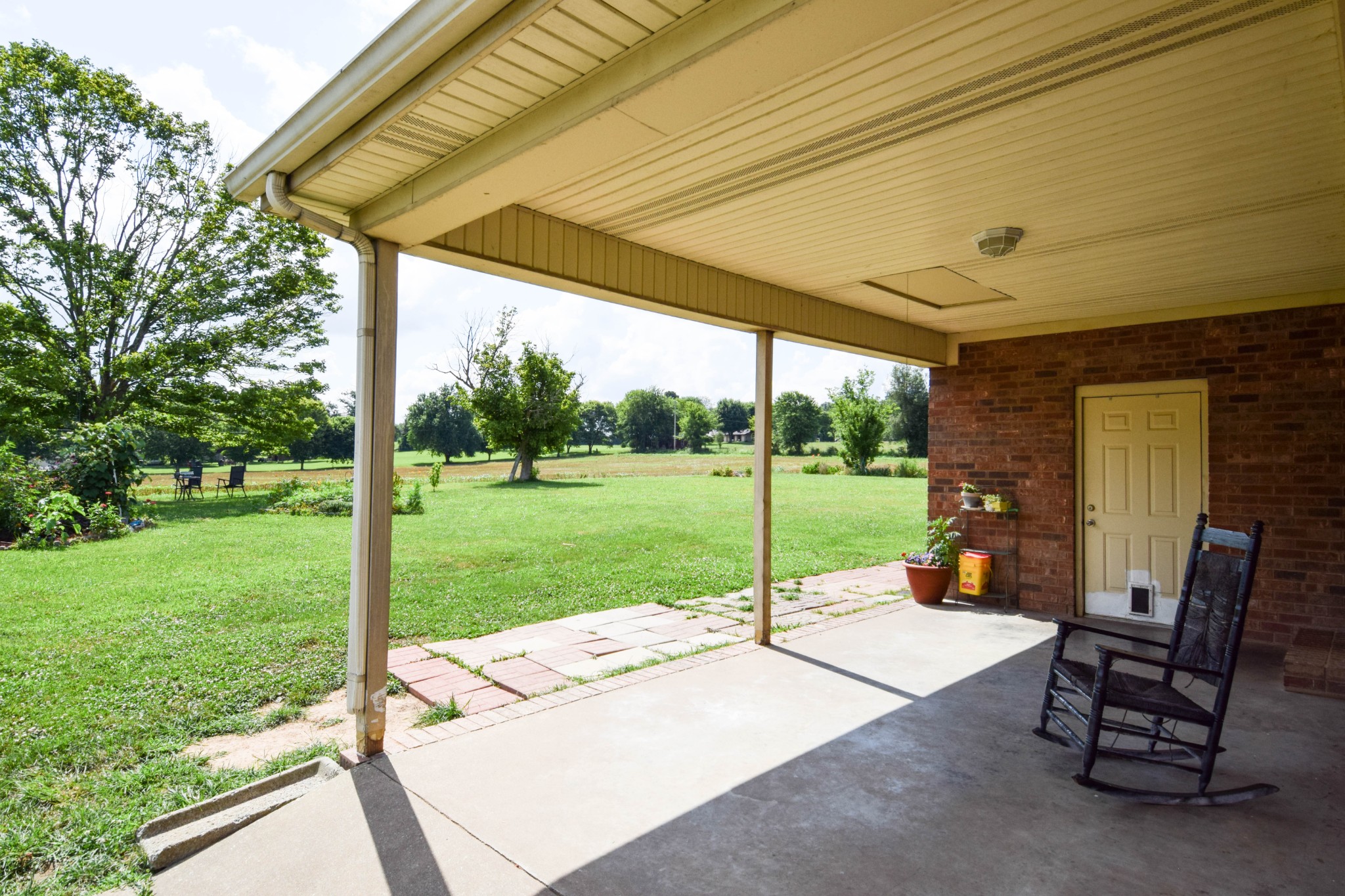 135 Old Hwy 52W