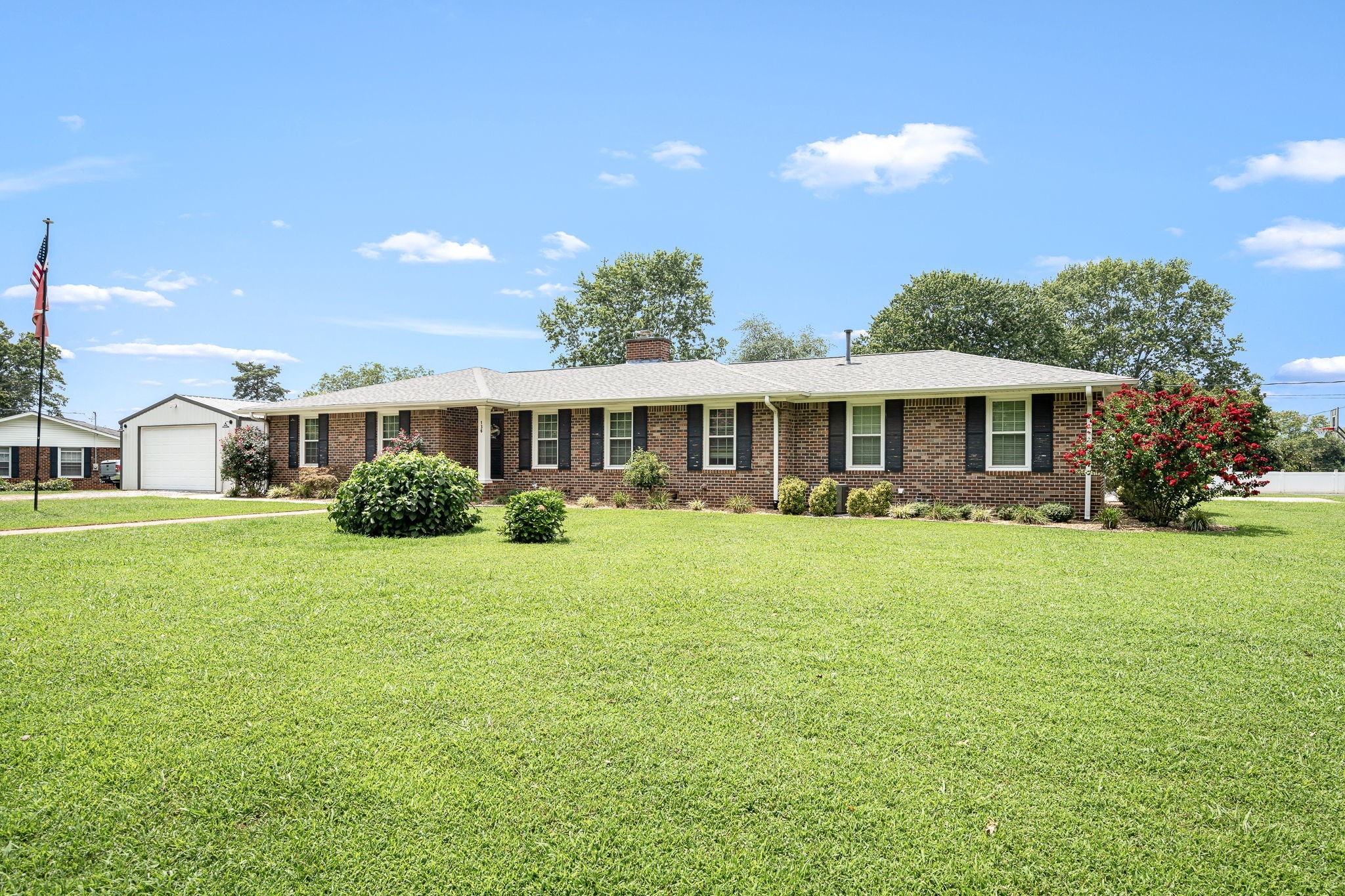 136 Houghton Dr
