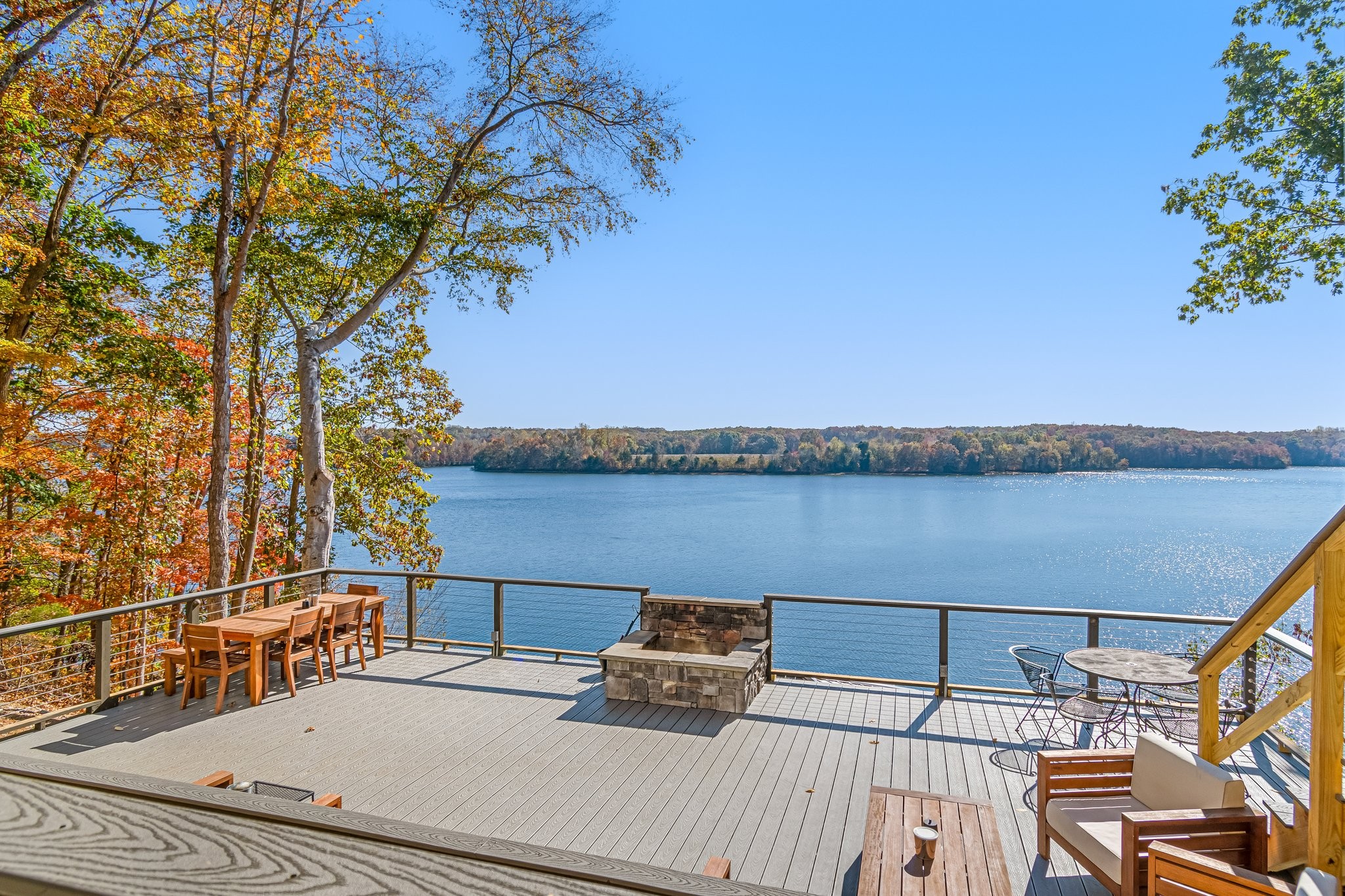 374 Ridgefield Cir