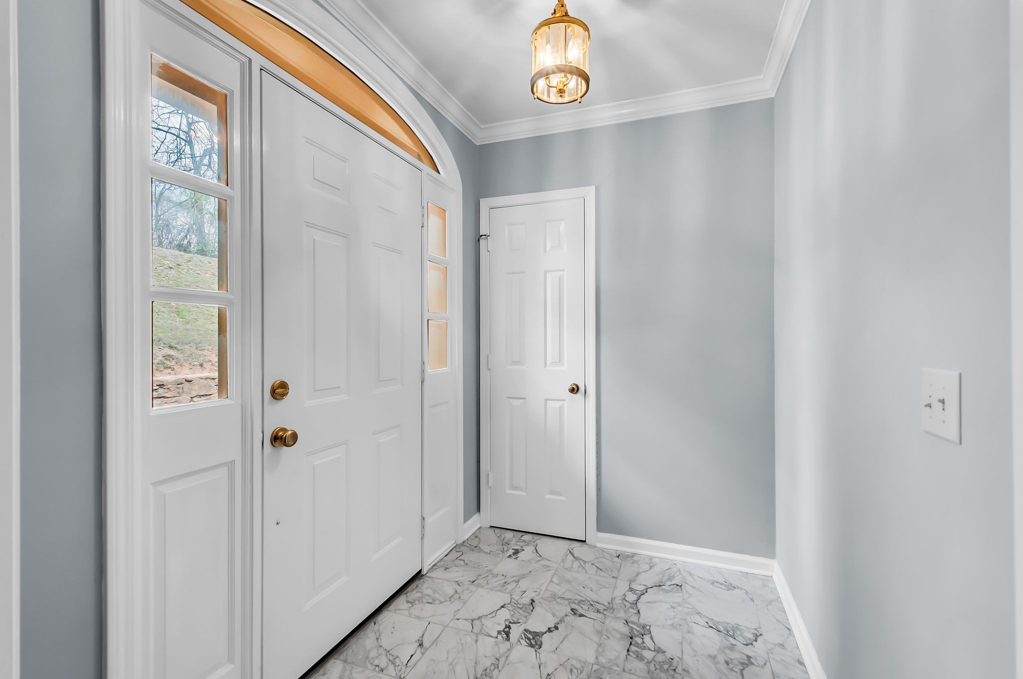 9112 Sawyer Brown Rd