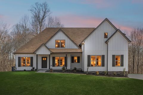 1183 Hangar Rd Springfield TN 37172