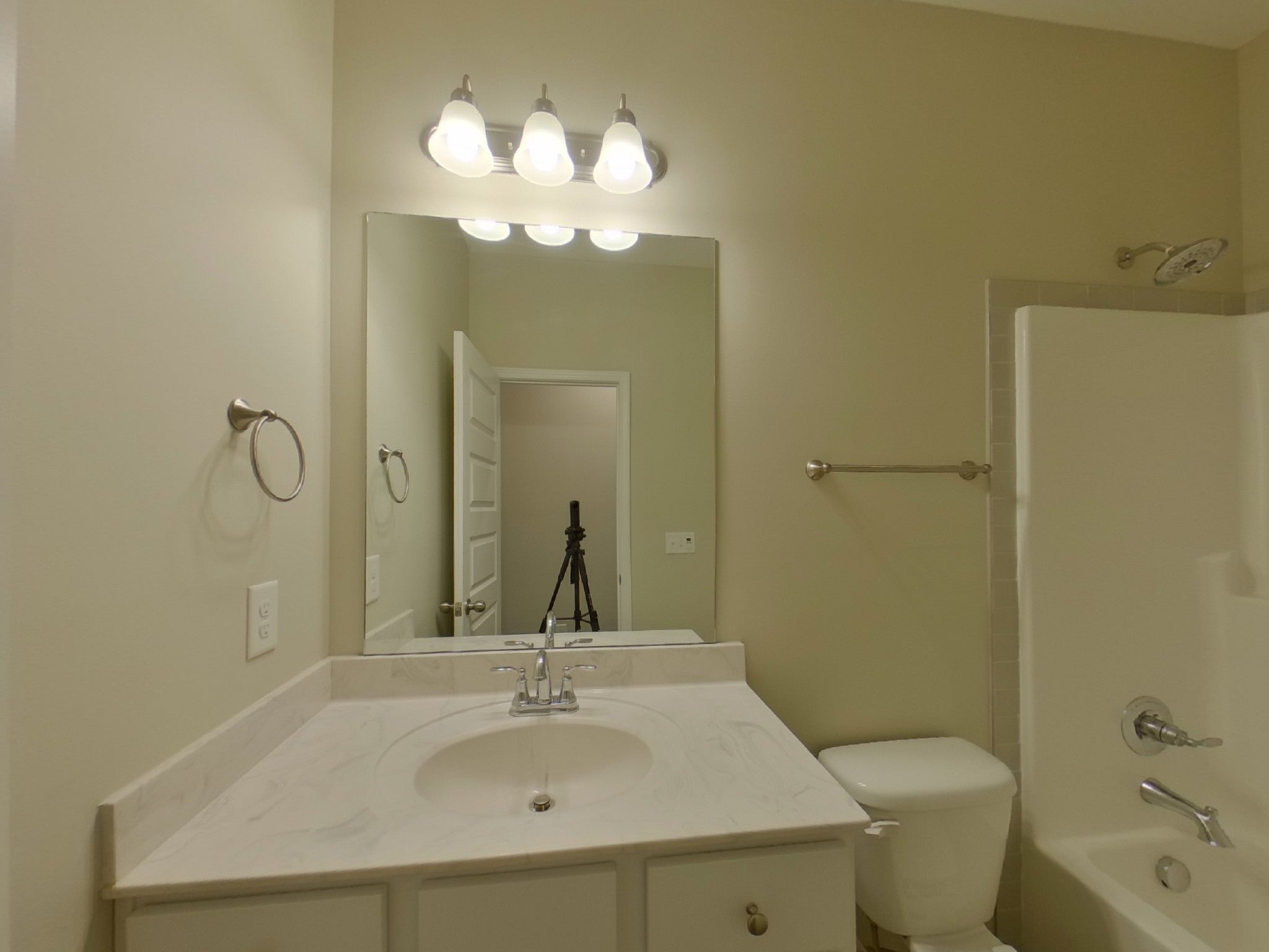 1007 Cyril Dr