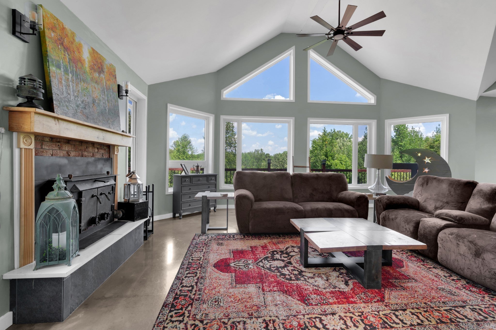 232 Covenant Ln