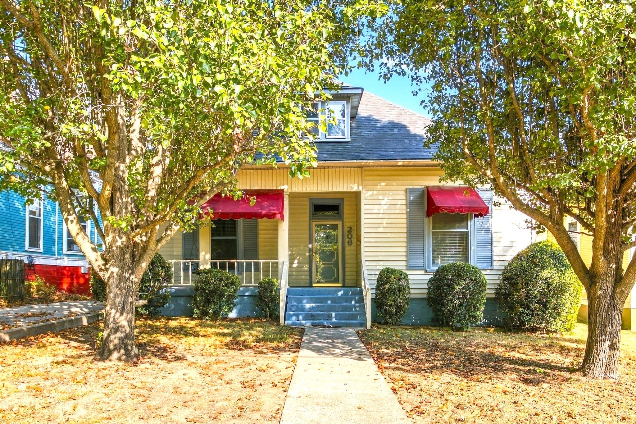 206 Manchester Ave