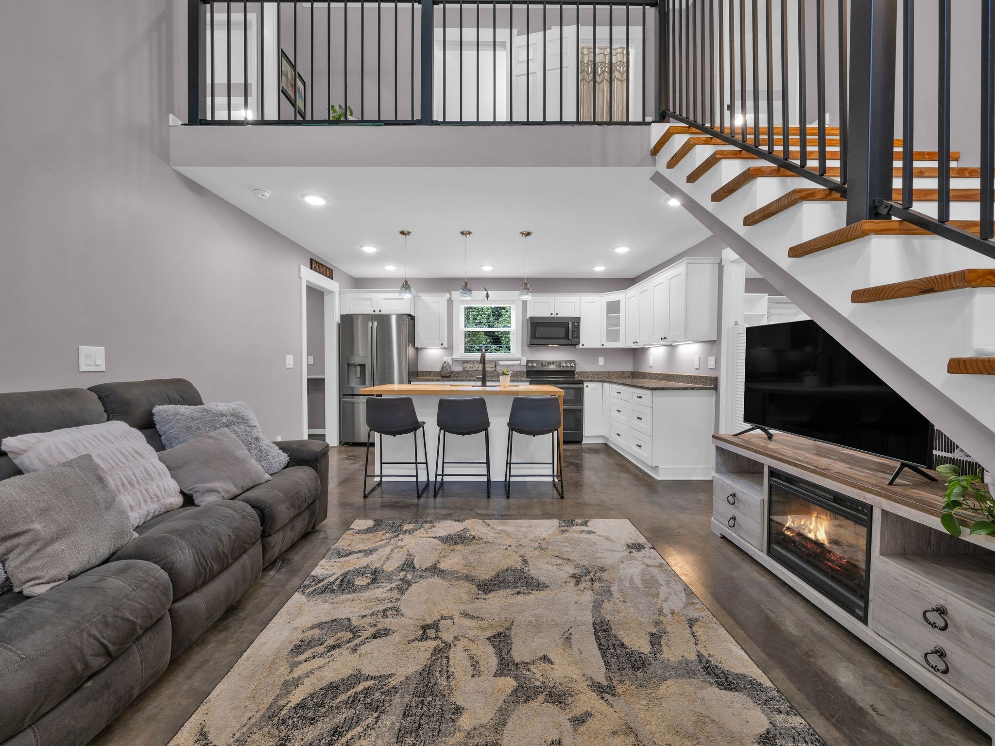 509 Iron Hill Rd