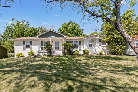 2821 Galesburg Dr Nashville TN 37217