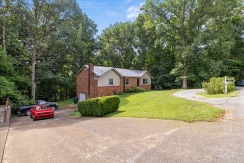 101 Cedar Hill Dr