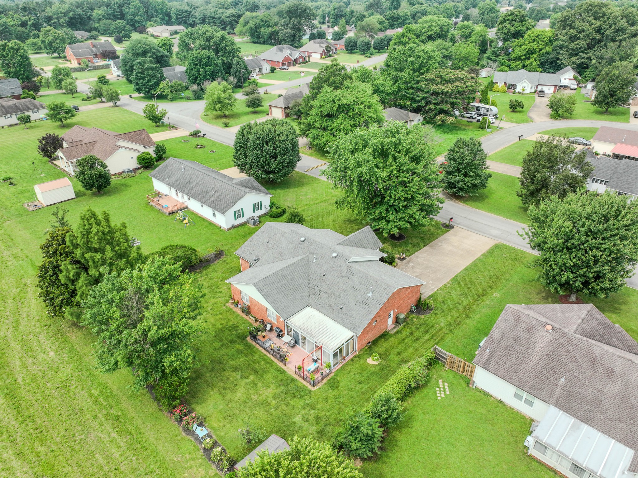 14 Delana Ave