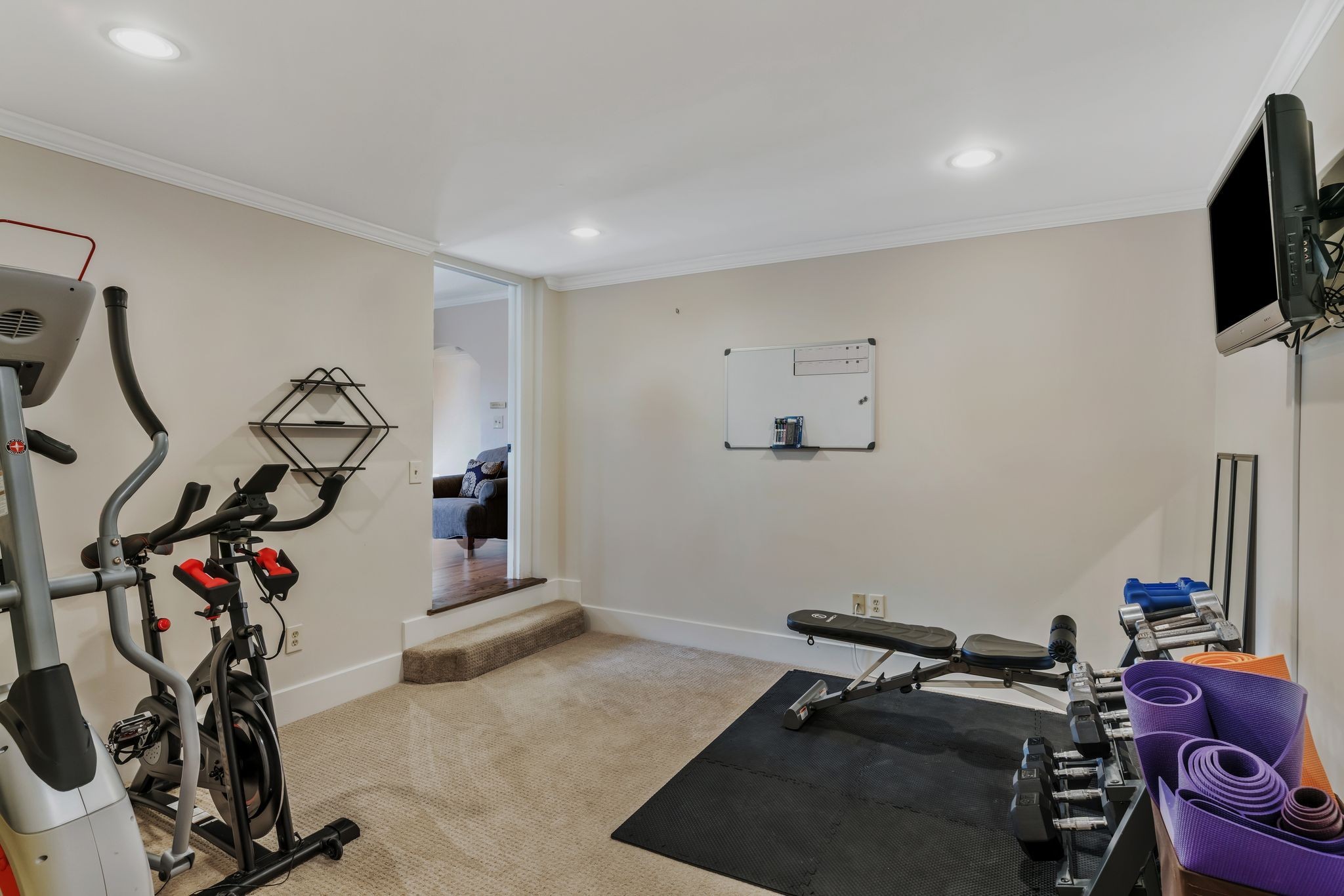 Nashville, Tennessee, 37215, United States, 4 Bedrooms Bedrooms, ,5 BathroomsBathrooms,Residential,Active,2052091