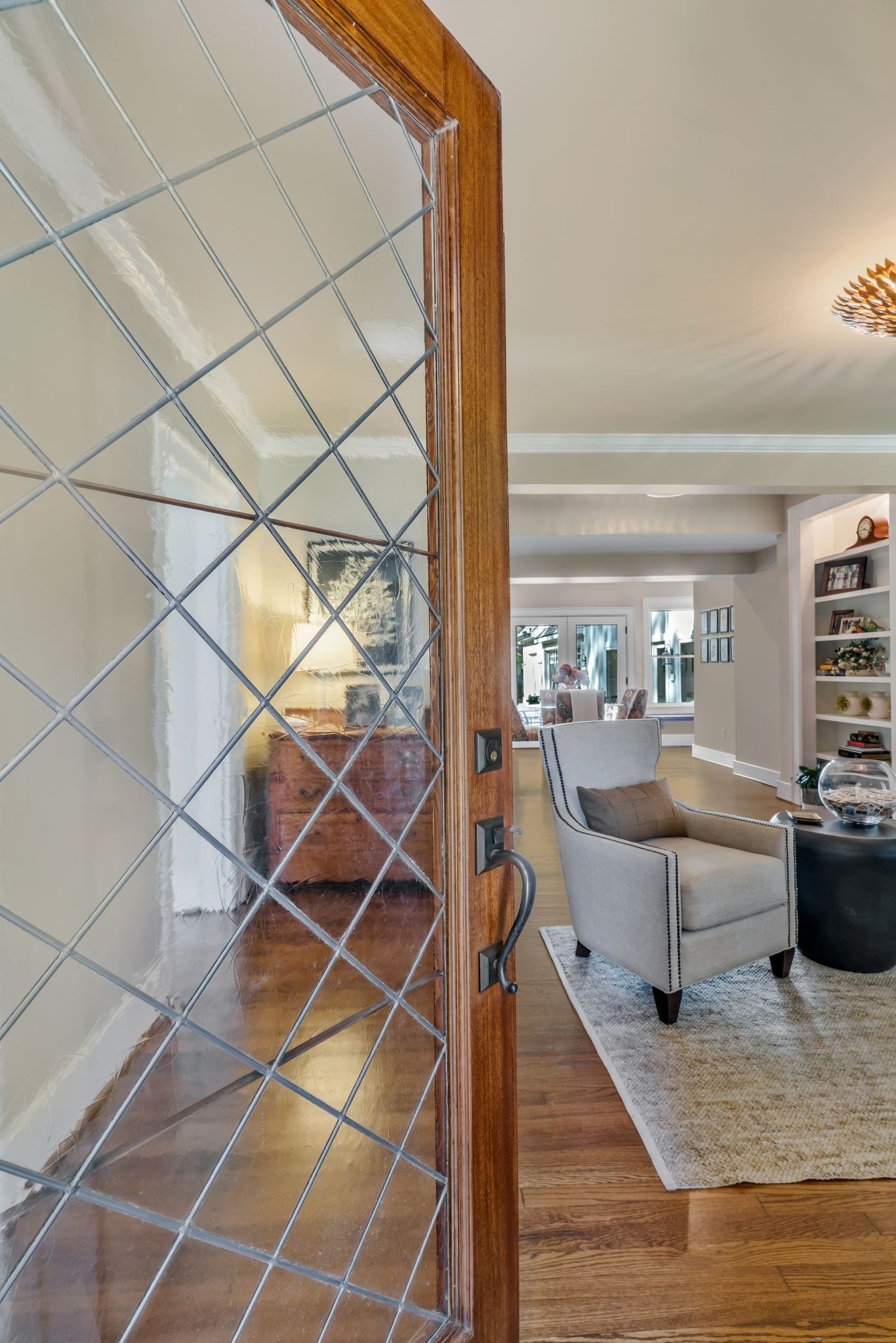 Nashville, Tennessee, 37215, United States, 4 Bedrooms Bedrooms, ,5 BathroomsBathrooms,Residential,Active,2052091