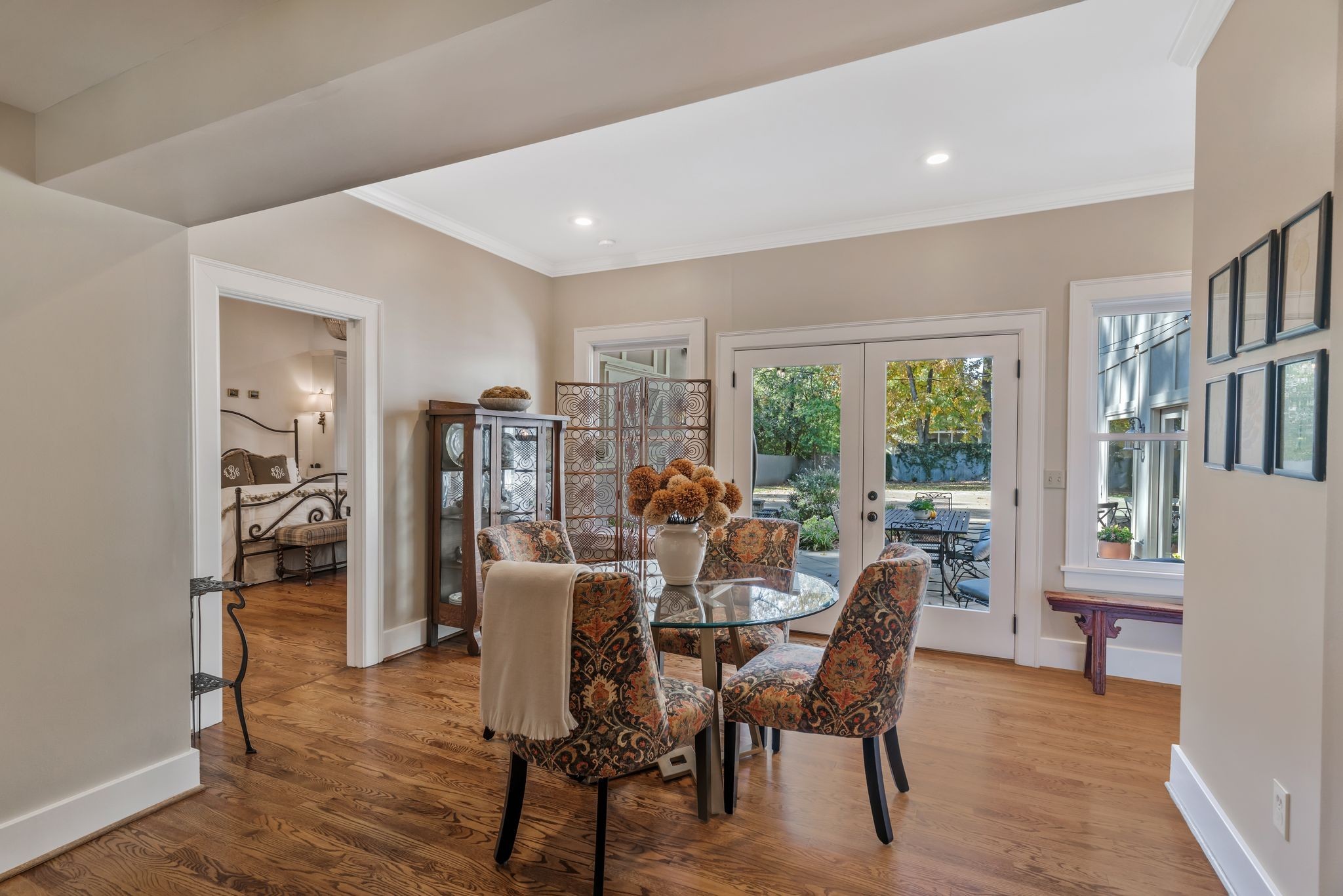 Nashville, Tennessee, 37215, United States, 4 Bedrooms Bedrooms, ,5 BathroomsBathrooms,Residential,Active,2052091