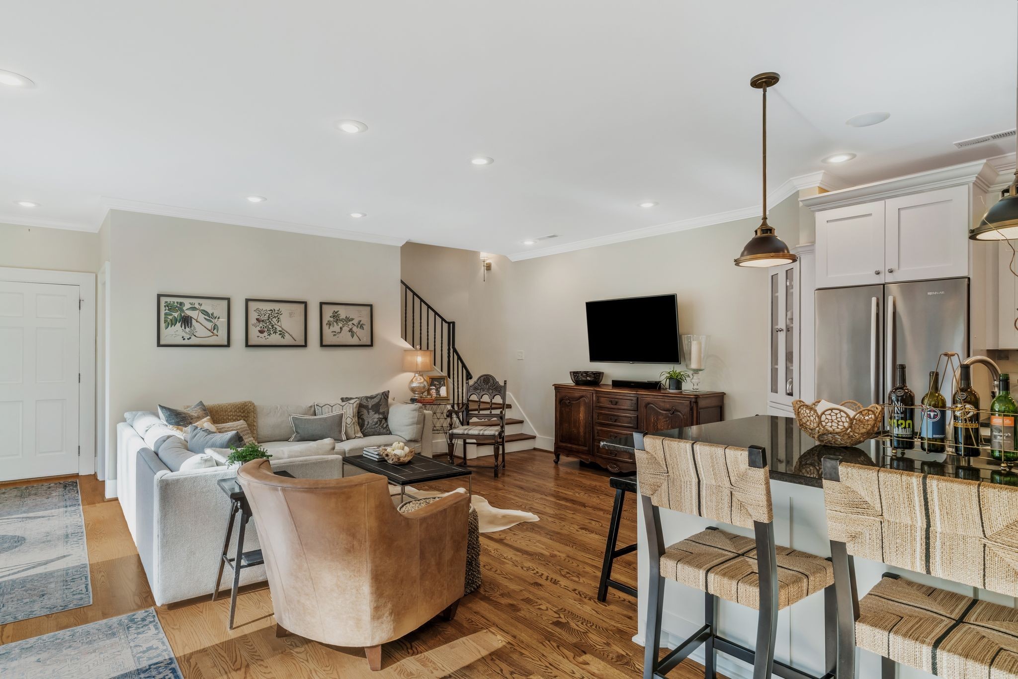 Nashville, Tennessee, 37215, United States, 4 Bedrooms Bedrooms, ,5 BathroomsBathrooms,Residential,Active,2052091