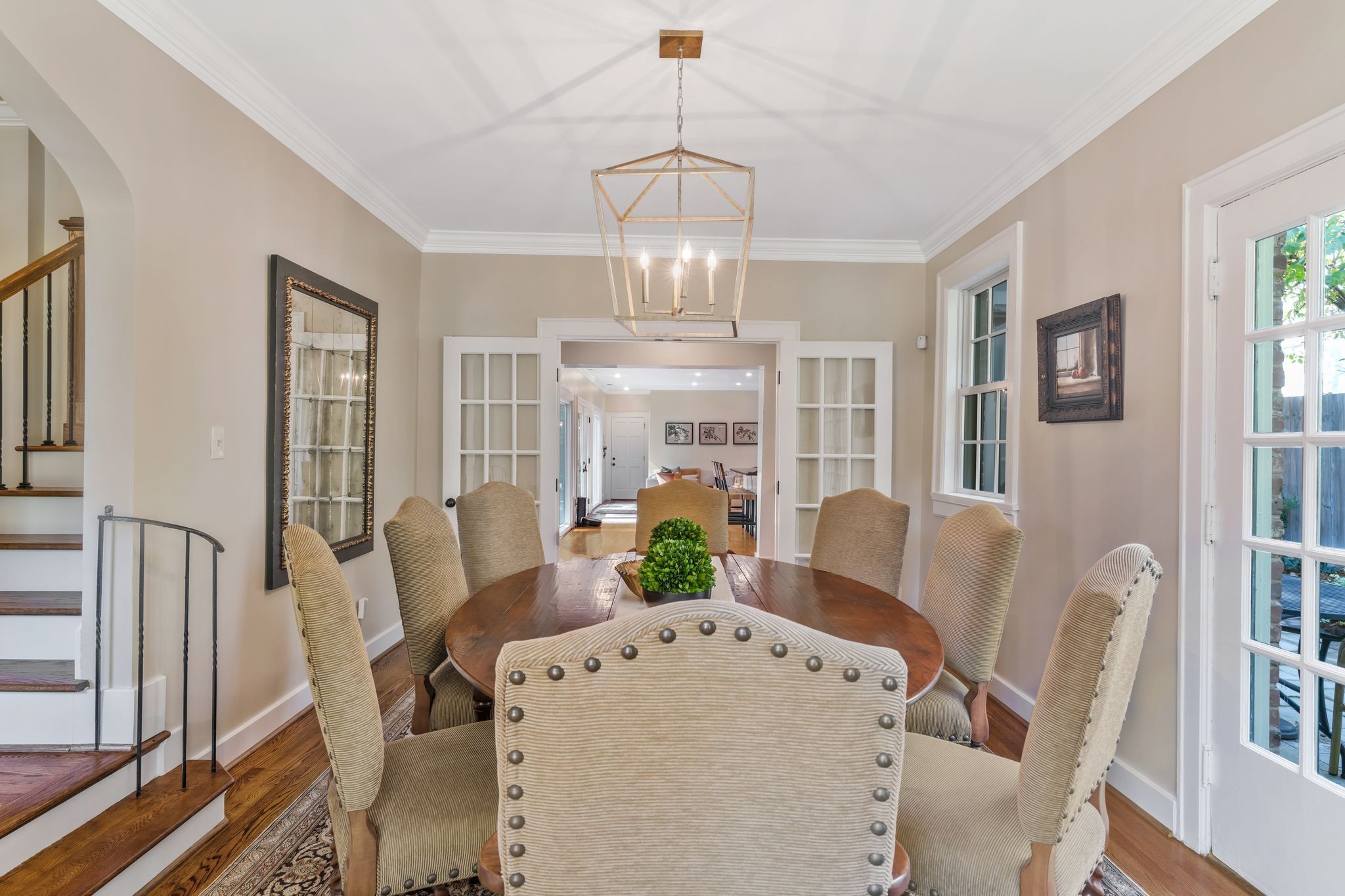Nashville, Tennessee, 37215, United States, 4 Bedrooms Bedrooms, ,5 BathroomsBathrooms,Residential,Active,2052091
