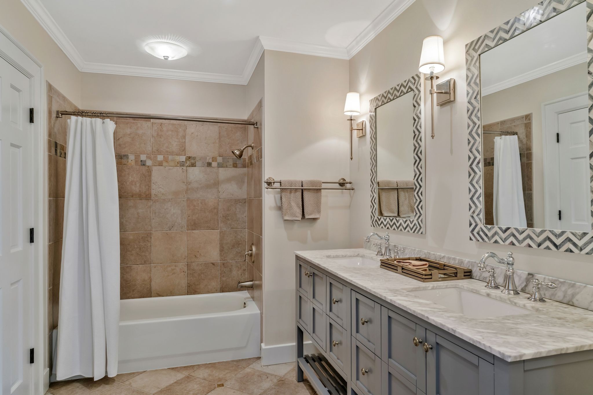 Nashville, Tennessee, 37215, United States, 4 Bedrooms Bedrooms, ,5 BathroomsBathrooms,Residential,Active,2052091