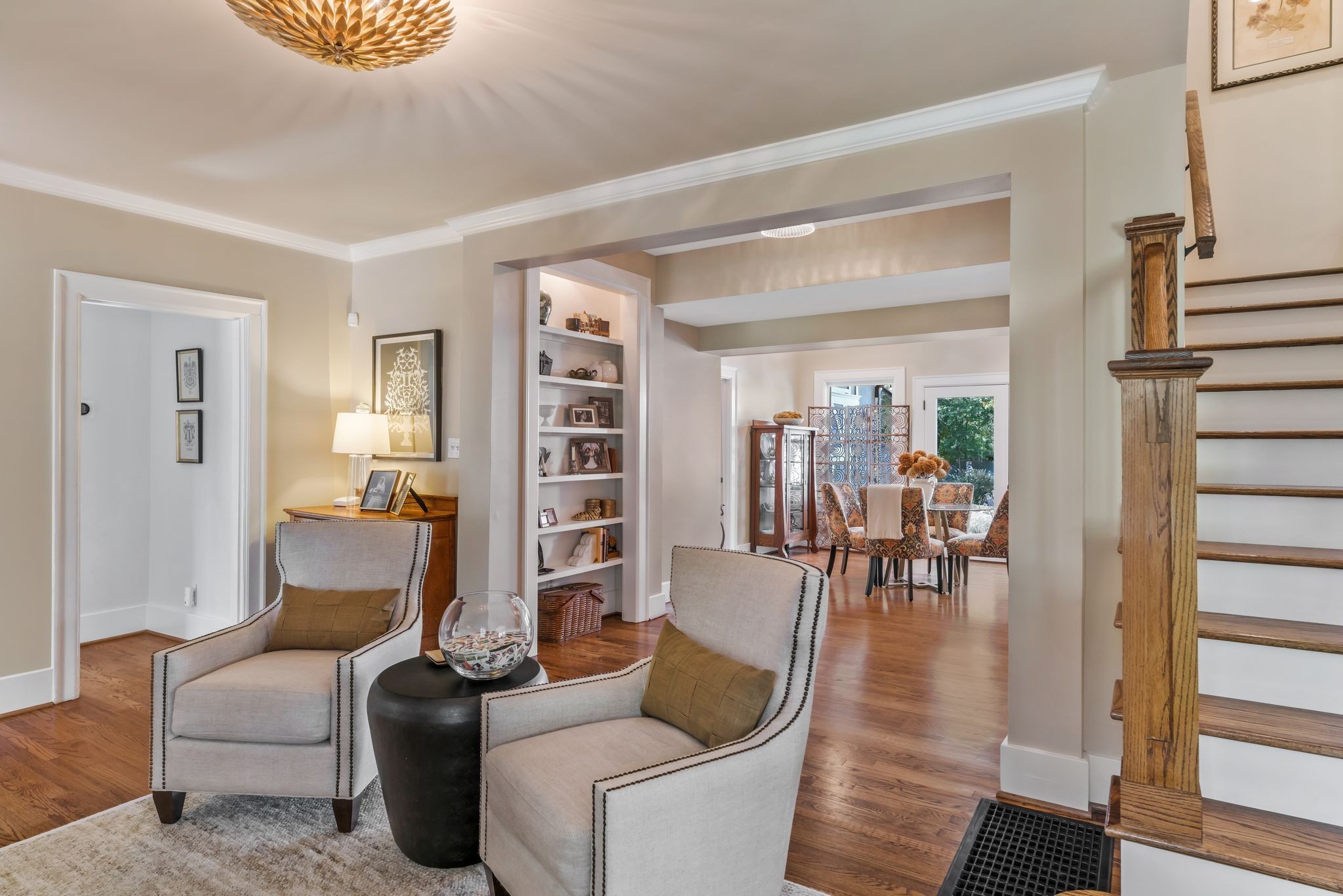 Nashville, Tennessee, 37215, United States, 4 Bedrooms Bedrooms, ,5 BathroomsBathrooms,Residential,Active,2052091