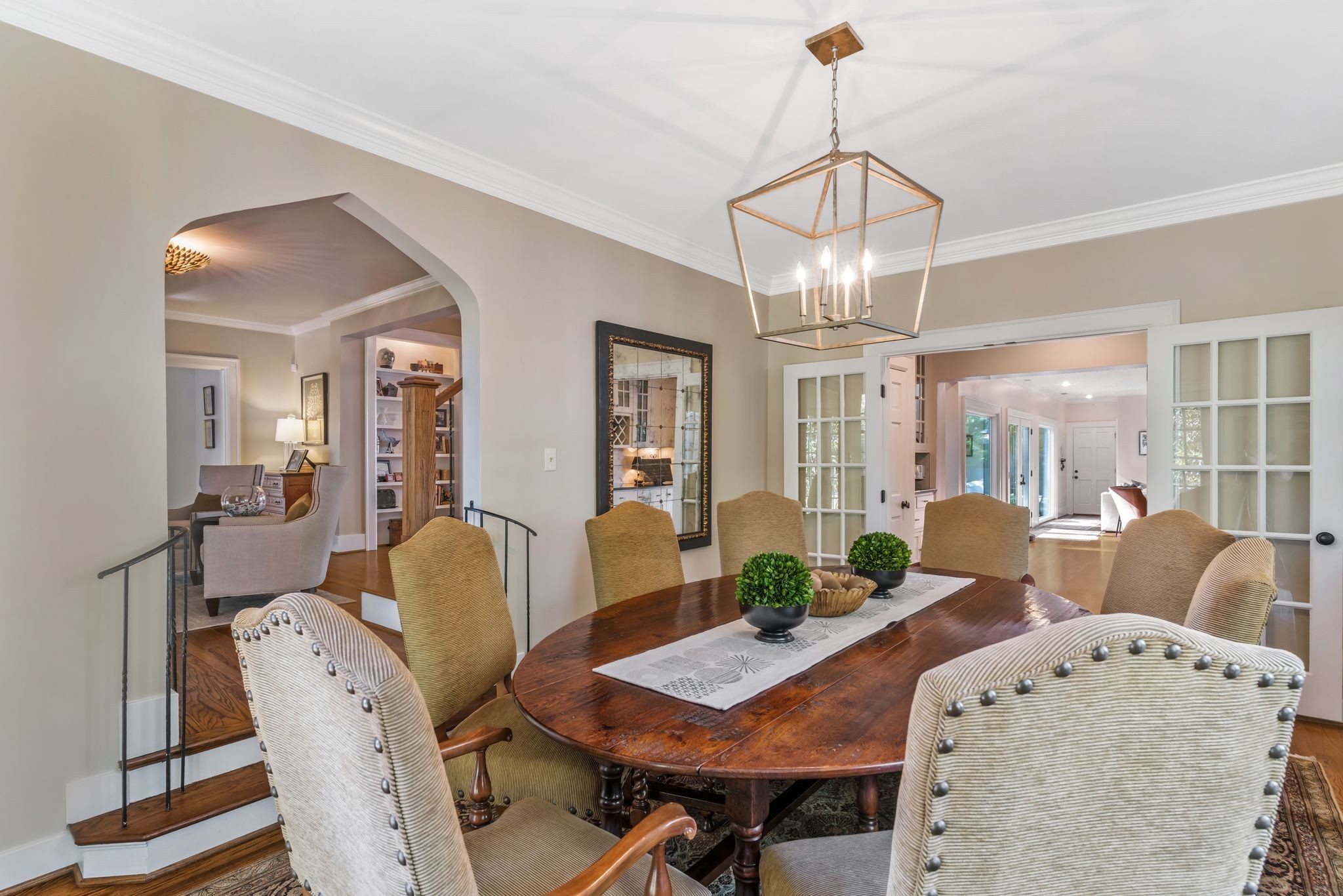 Nashville, Tennessee, 37215, United States, 4 Bedrooms Bedrooms, ,5 BathroomsBathrooms,Residential,Active,2052091