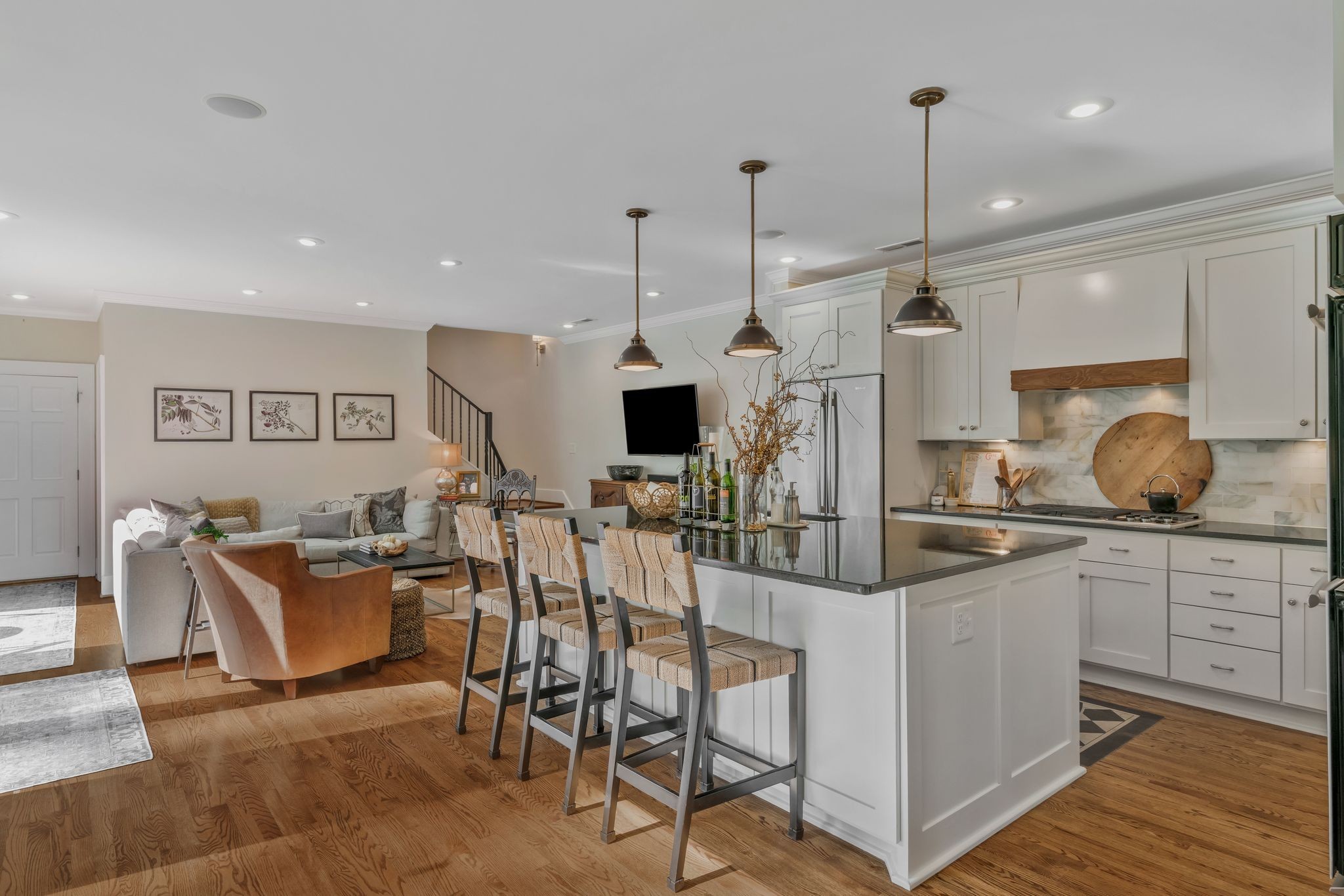 Nashville, Tennessee, 37215, United States, 4 Bedrooms Bedrooms, ,5 BathroomsBathrooms,Residential,Active,2052091