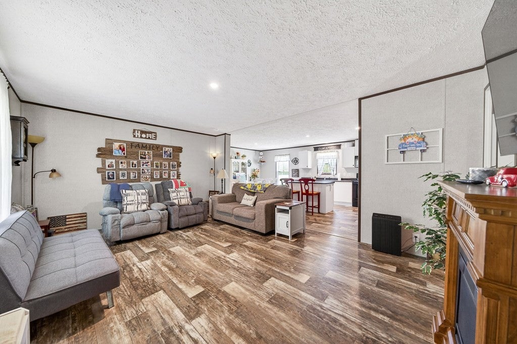 156 Falls View Rd