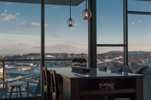 1212 Laurel St 2009 SE Nashville TN 37203