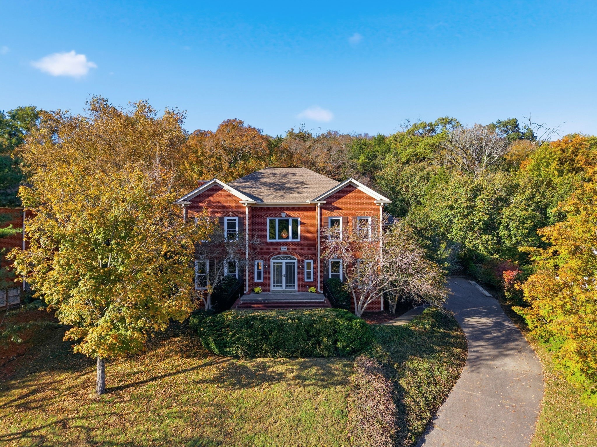 9404 Smithson Ln