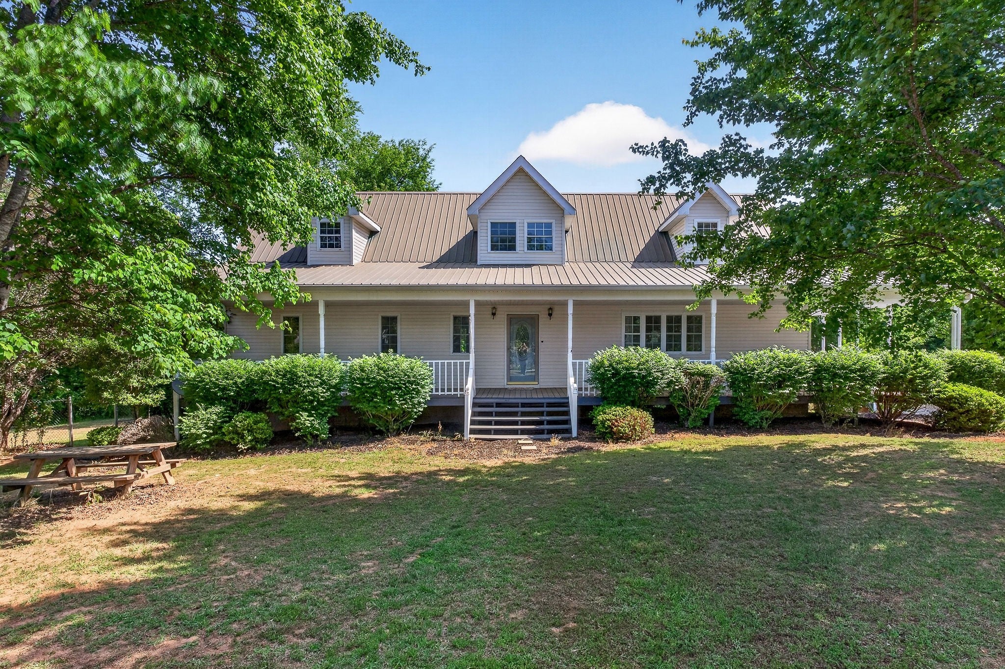 412 Rock Station Rd