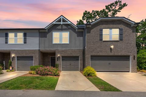 1021 McKee Ct Columbia TN 38401