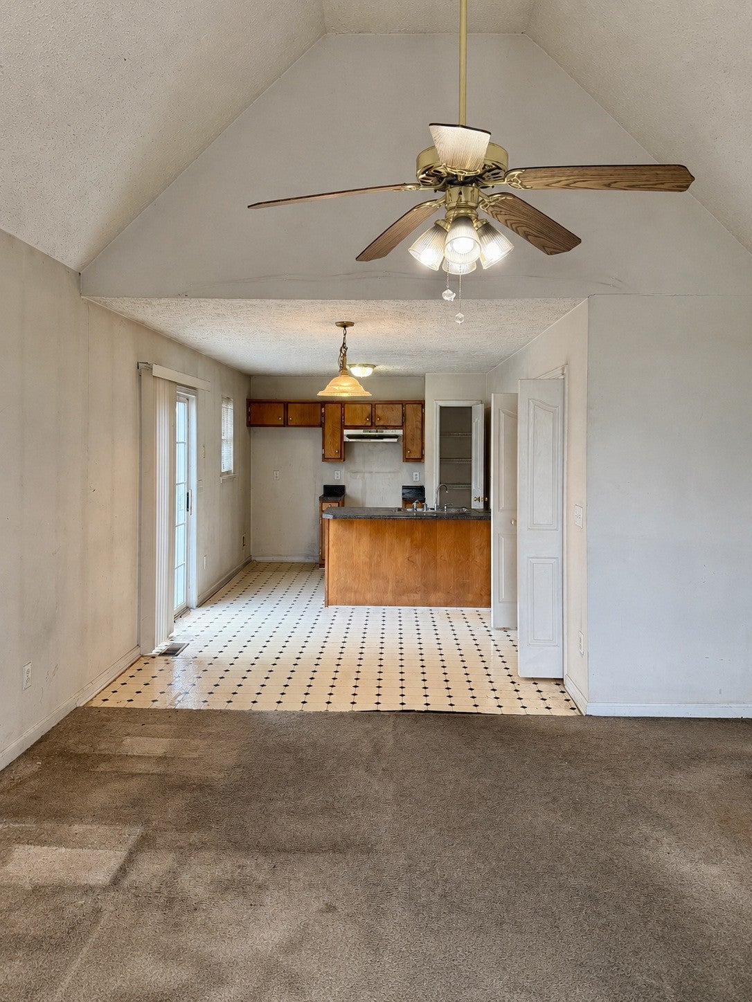 4927 Camborne Cir